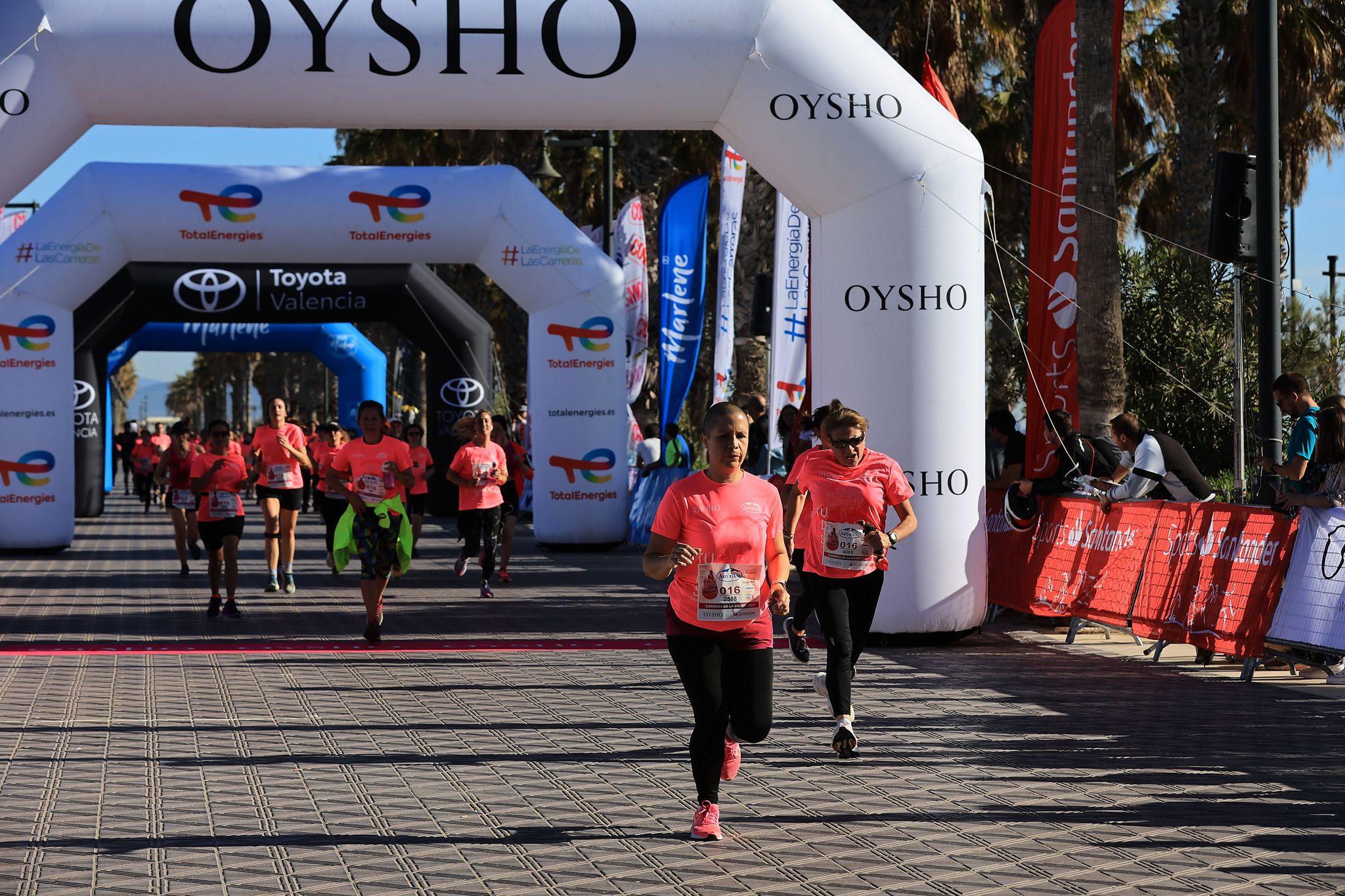 Las mejores fotos de la Carrera de la Mujer Central Lechera Asturiana de Valencia. 0565