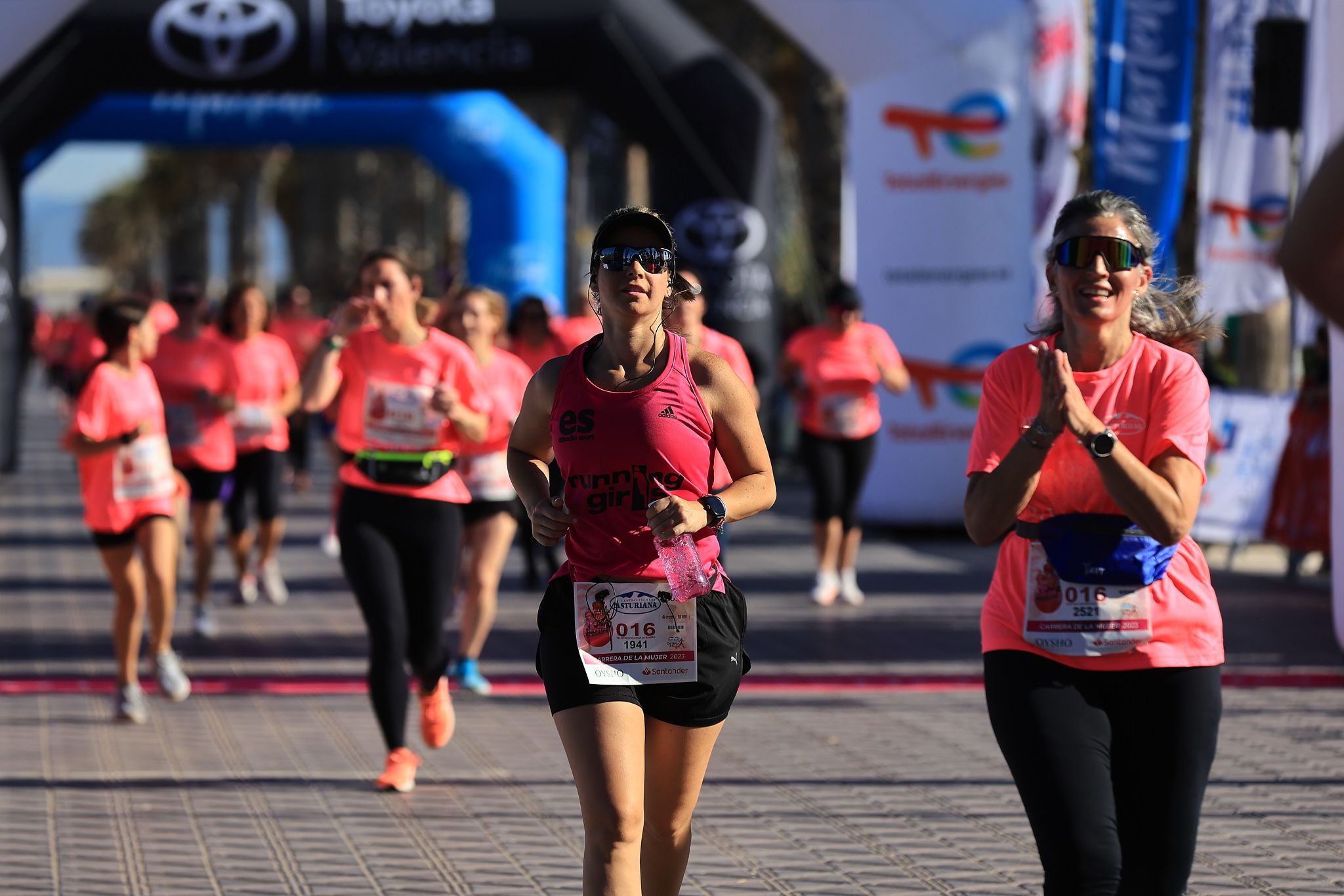 Las mejores fotos de la Carrera de la Mujer Central Lechera Asturiana de Valencia. 0771