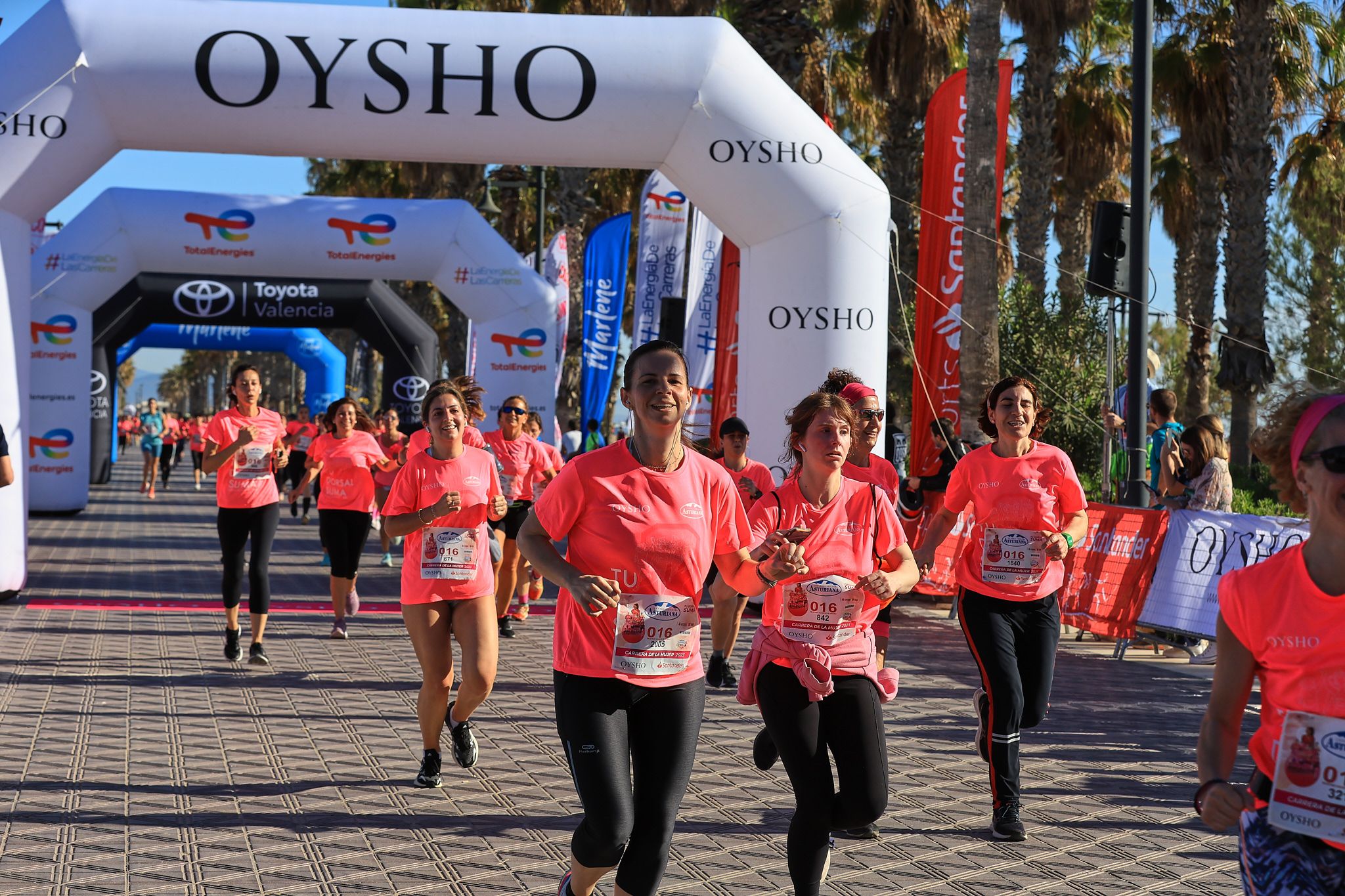 Las mejores fotos de la Carrera de la Mujer Central Lechera Asturiana de Valencia. 0575