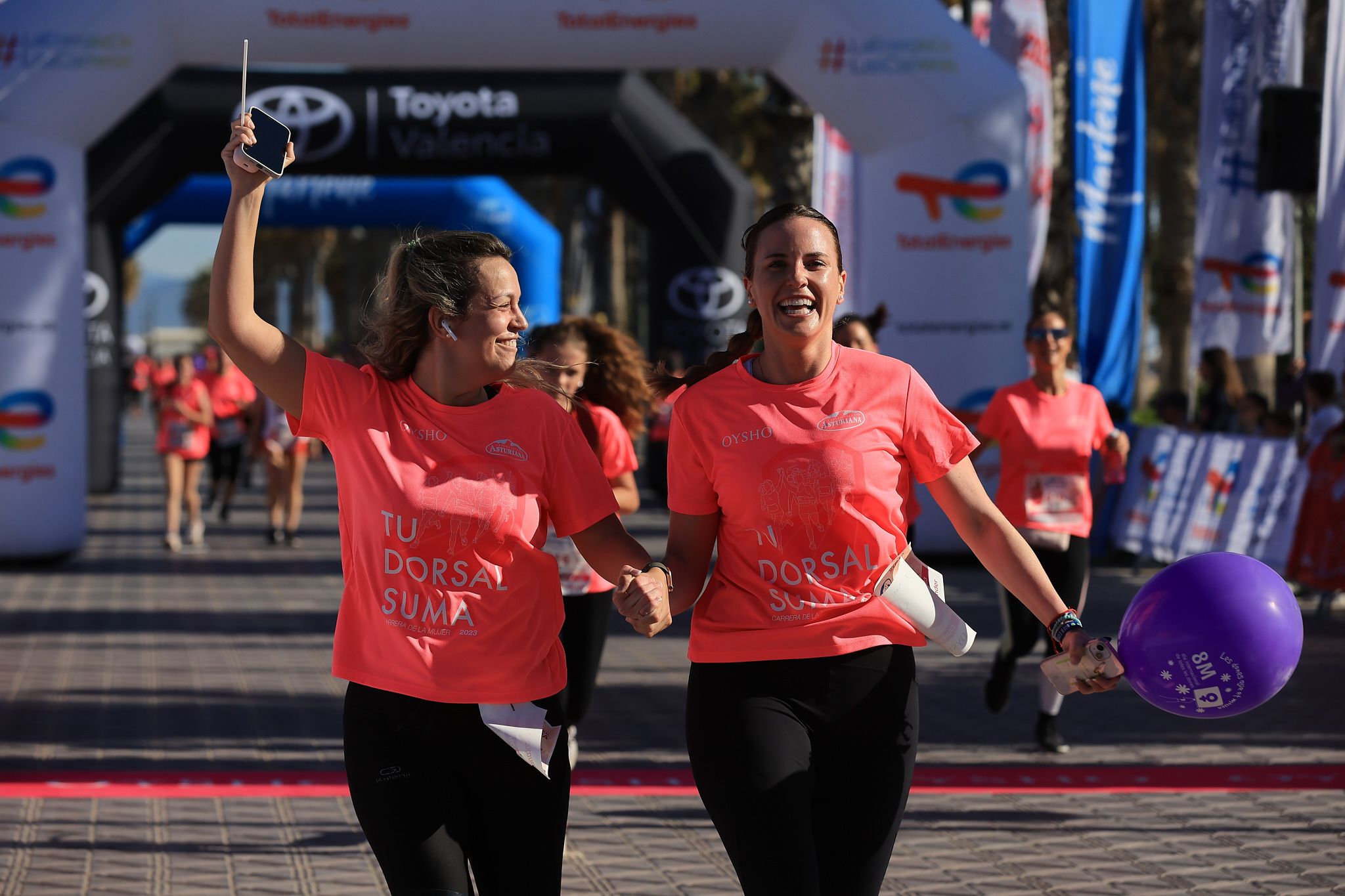 Las mejores fotos de la Carrera de la Mujer Central Lechera Asturiana de Valencia. 0797