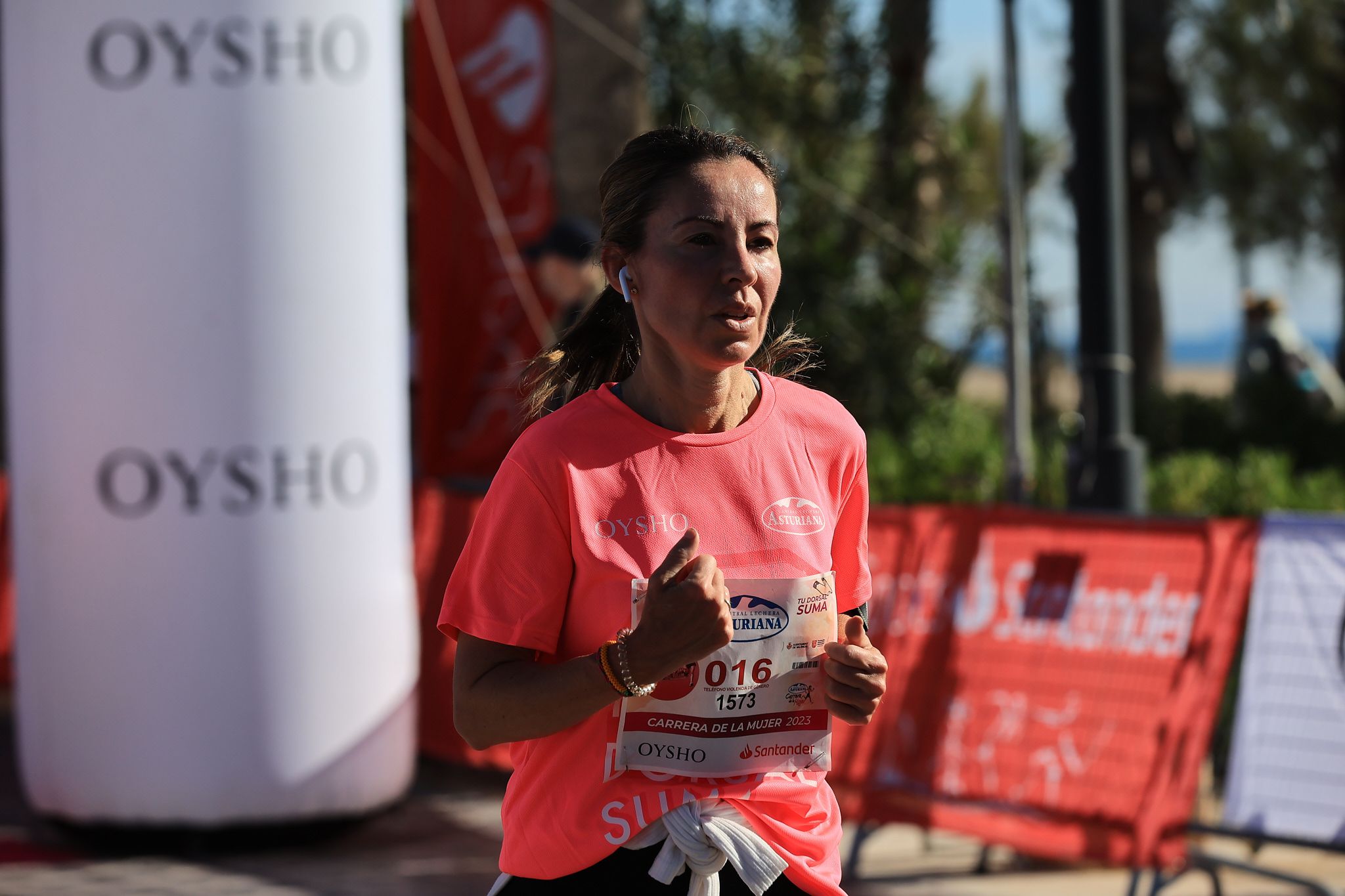 Las mejores fotos de la Carrera de la Mujer Central Lechera Asturiana de Valencia. 0800