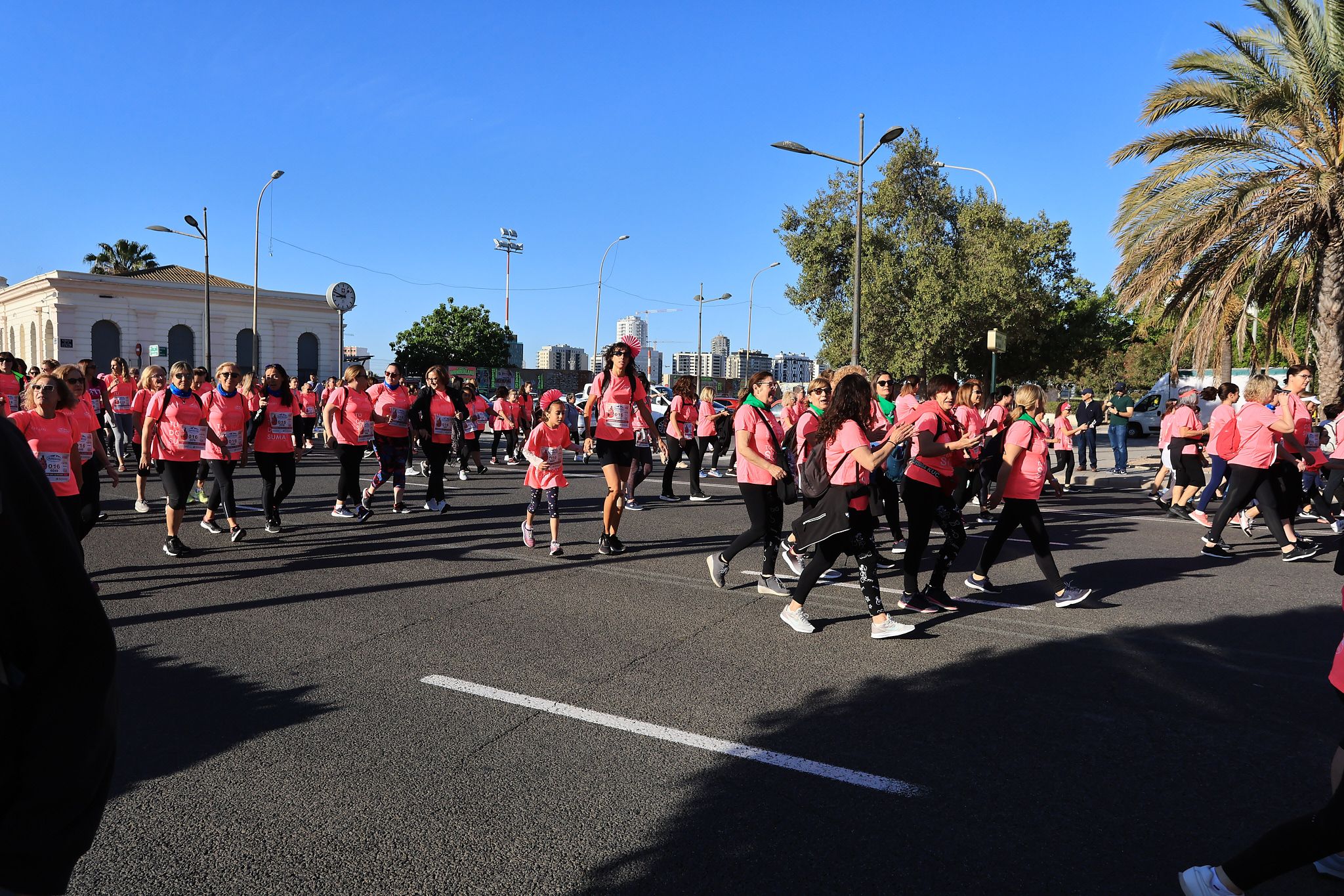 Las mejores fotos de la Carrera de la Mujer Central Lechera Asturiana de Valencia. 0223