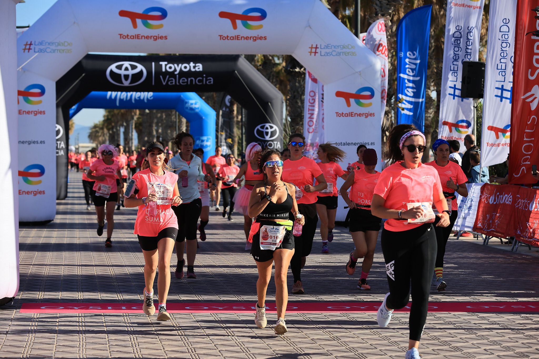 Las mejores fotos de la Carrera de la Mujer Central Lechera Asturiana de Valencia. 0600
