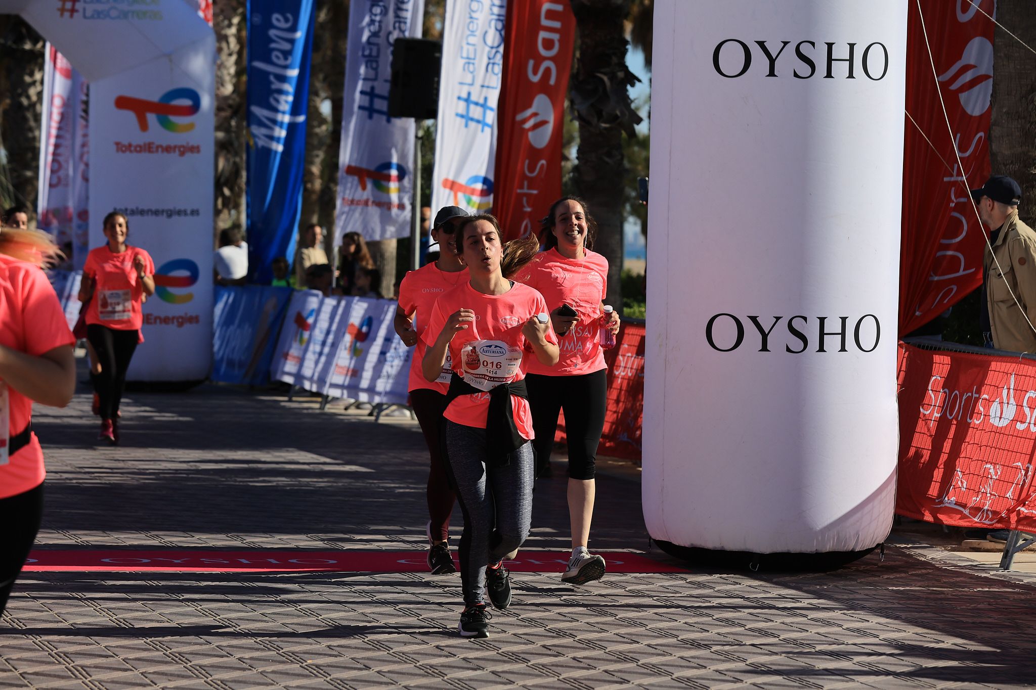 Las mejores fotos de la Carrera de la Mujer Central Lechera Asturiana de Valencia. 0809