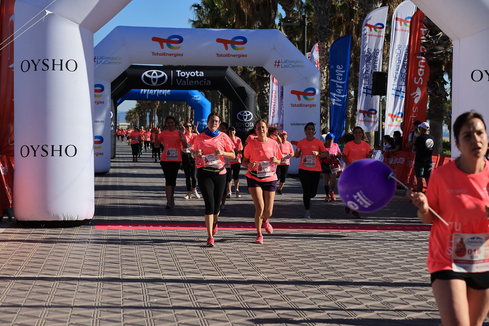 Las mejores fotos de la Carrera de la Mujer Central Lechera Asturiana de Valencia. 0810