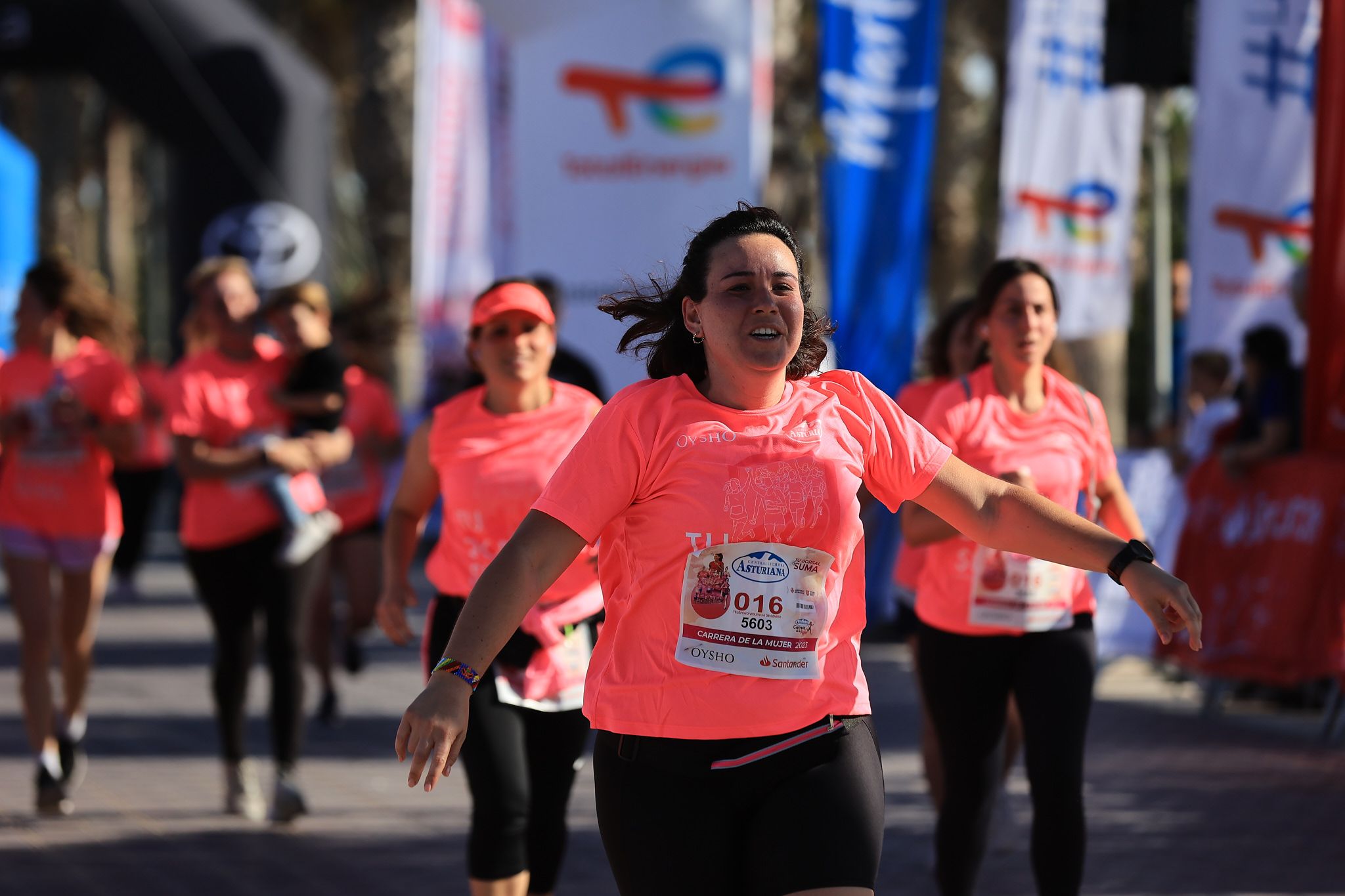 Las mejores fotos de la Carrera de la Mujer Central Lechera Asturiana de Valencia. 0814