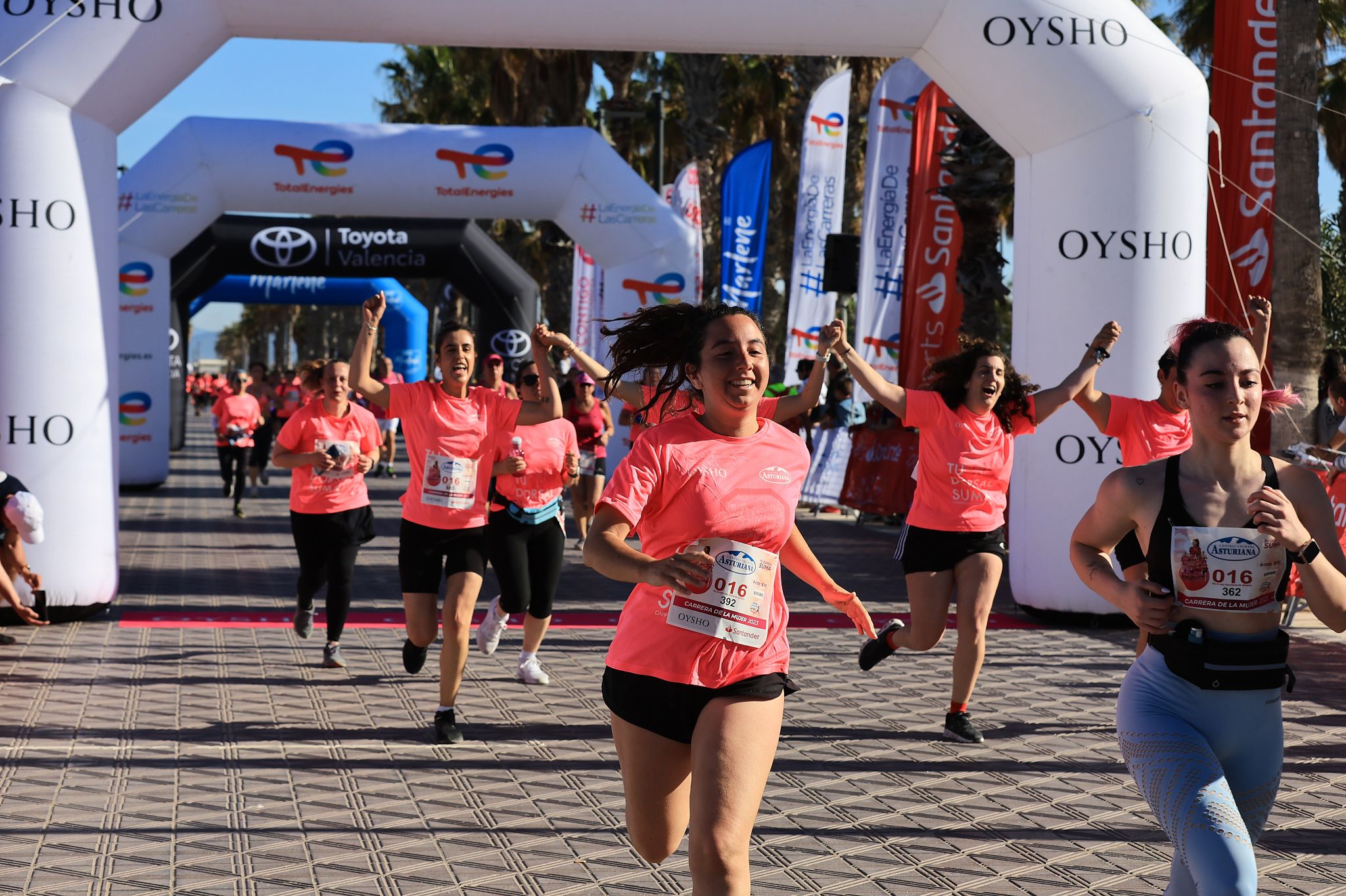 Las mejores fotos de la Carrera de la Mujer Central Lechera Asturiana de Valencia. 0610
