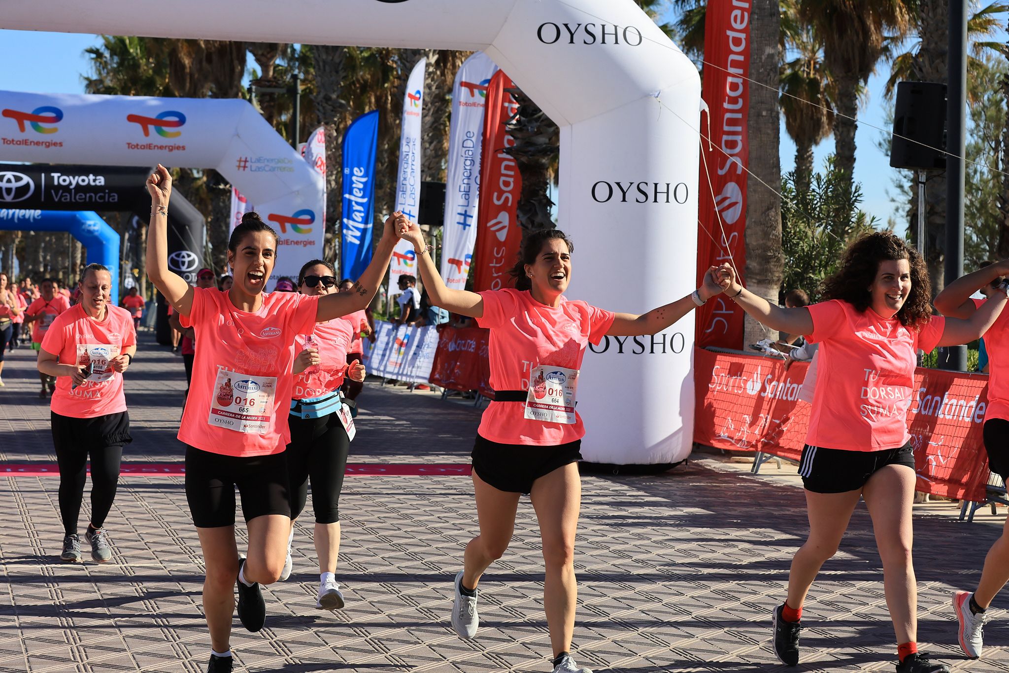Las mejores fotos de la Carrera de la Mujer Central Lechera Asturiana de Valencia. 0611