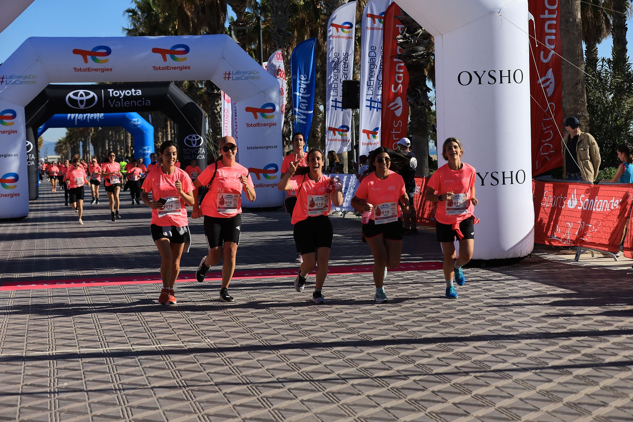 Las mejores fotos de la Carrera de la Mujer Central Lechera Asturiana de Valencia. 0821
