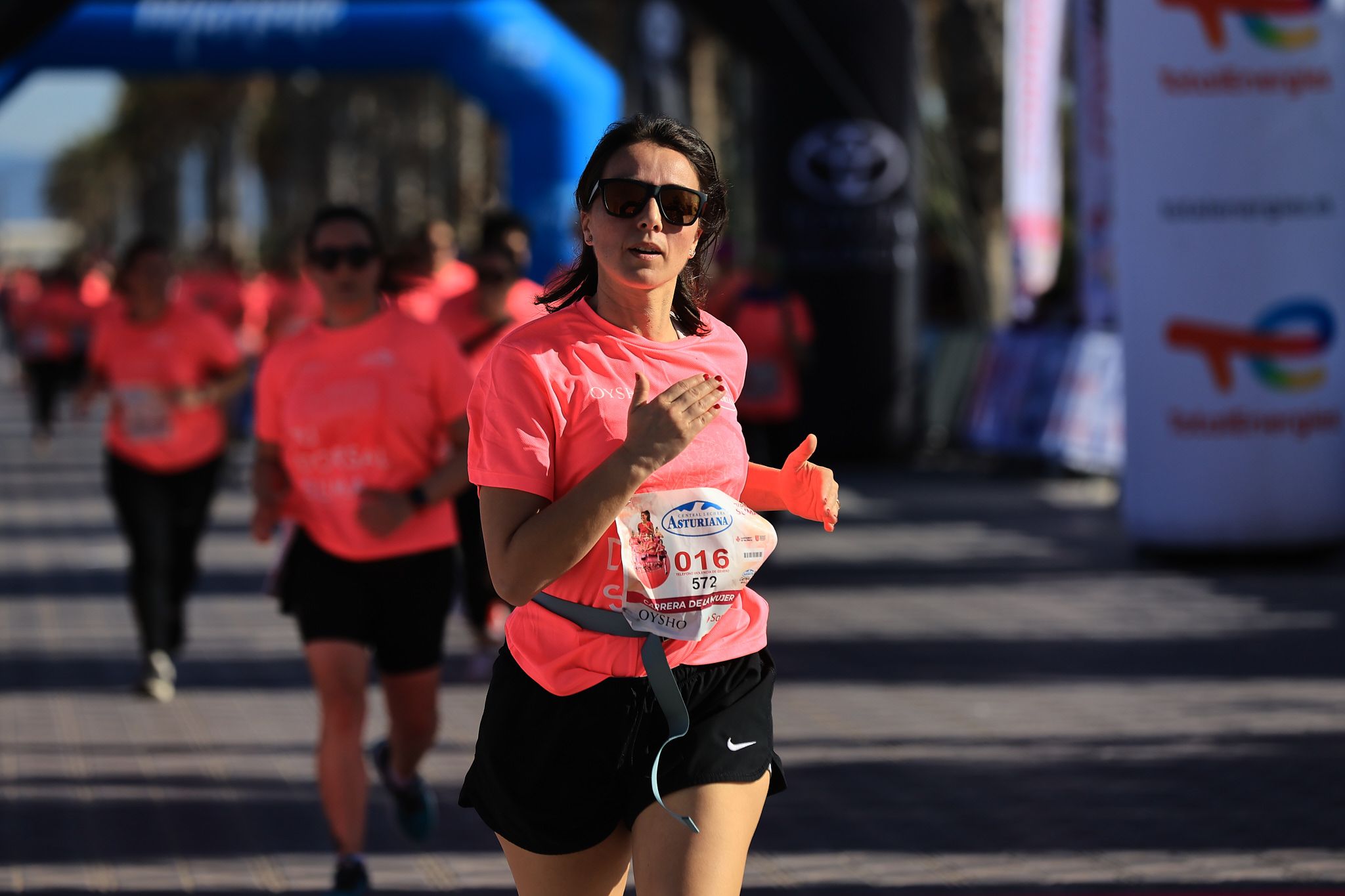 Las mejores fotos de la Carrera de la Mujer Central Lechera Asturiana de Valencia. 0827