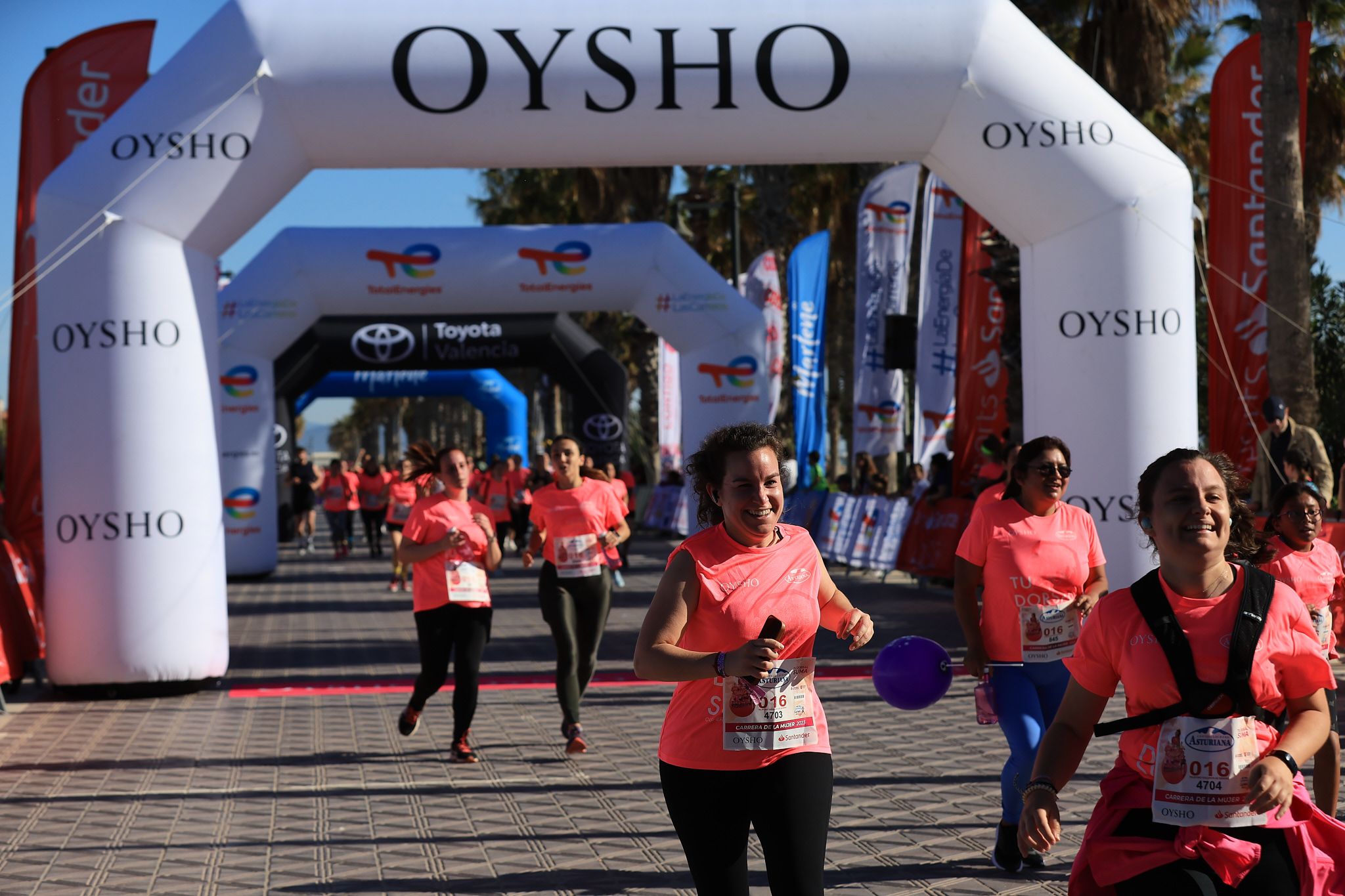 Las mejores fotos de la Carrera de la Mujer Central Lechera Asturiana de Valencia. 0835