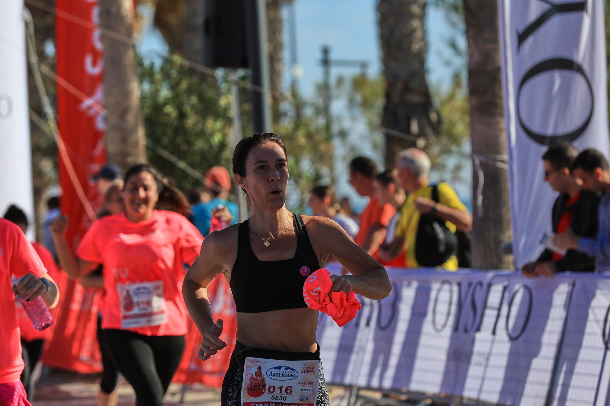 Las mejores fotos de la Carrera de la Mujer Central Lechera Asturiana de Valencia. 0839