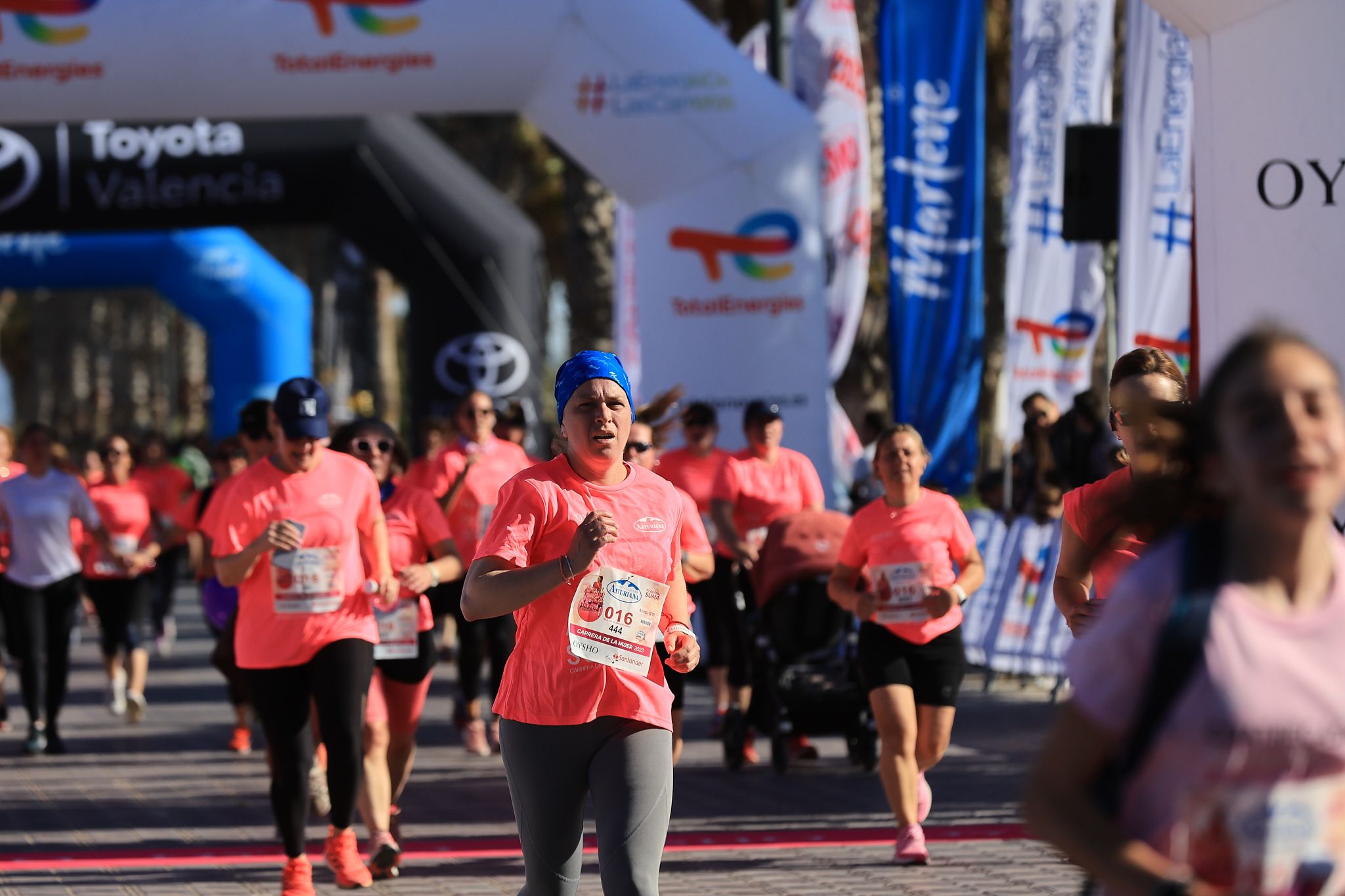 Las mejores fotos de la Carrera de la Mujer Central Lechera Asturiana de Valencia. 0849