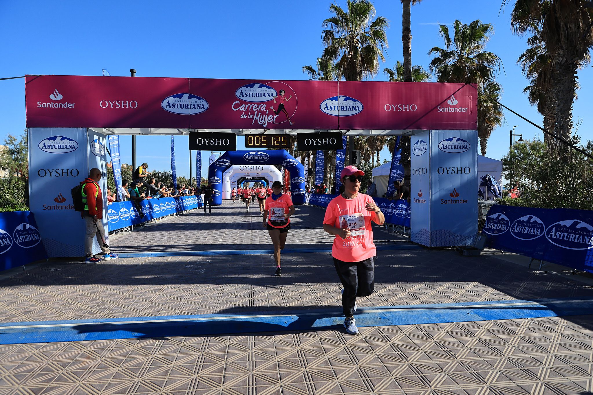 Las mejores fotos de la Carrera de la Mujer Central Lechera Asturiana de Valencia. 0855