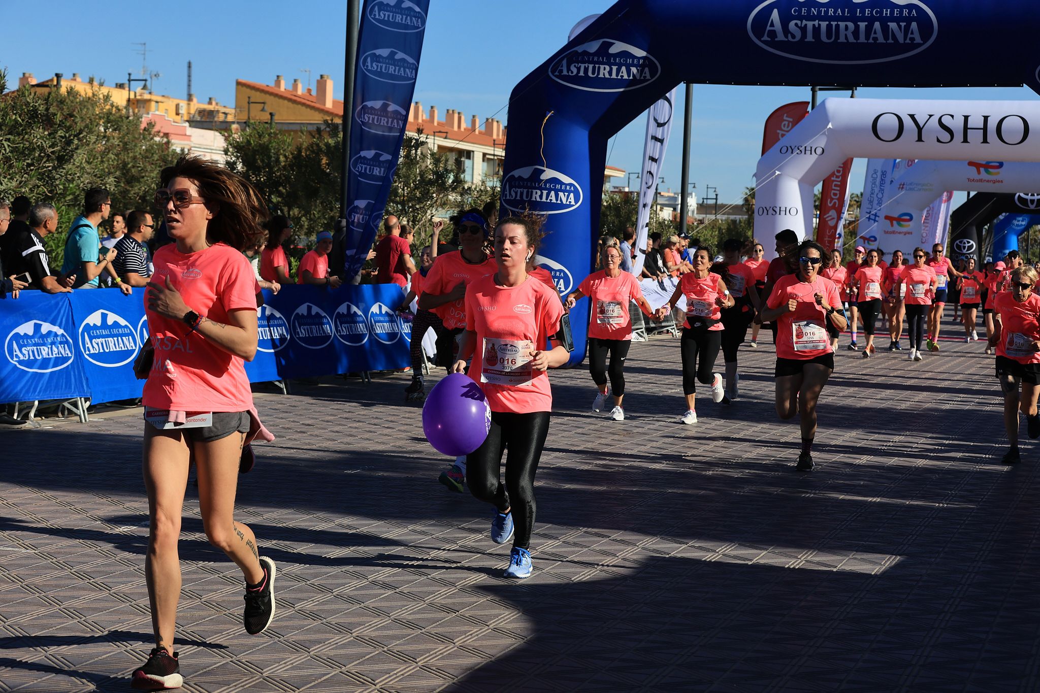 Las mejores fotos de la Carrera de la Mujer Central Lechera Asturiana de Valencia. 0651
