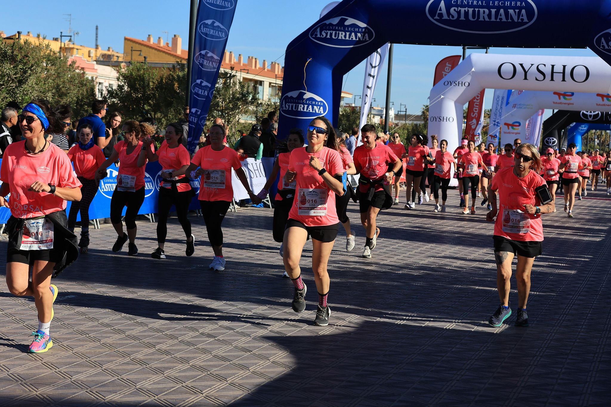 Las mejores fotos de la Carrera de la Mujer Central Lechera Asturiana de Valencia. 0652