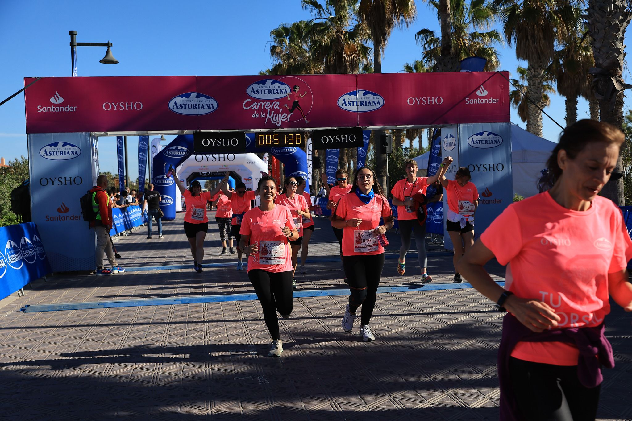 Las mejores fotos de la Carrera de la Mujer Central Lechera Asturiana de Valencia. 0859