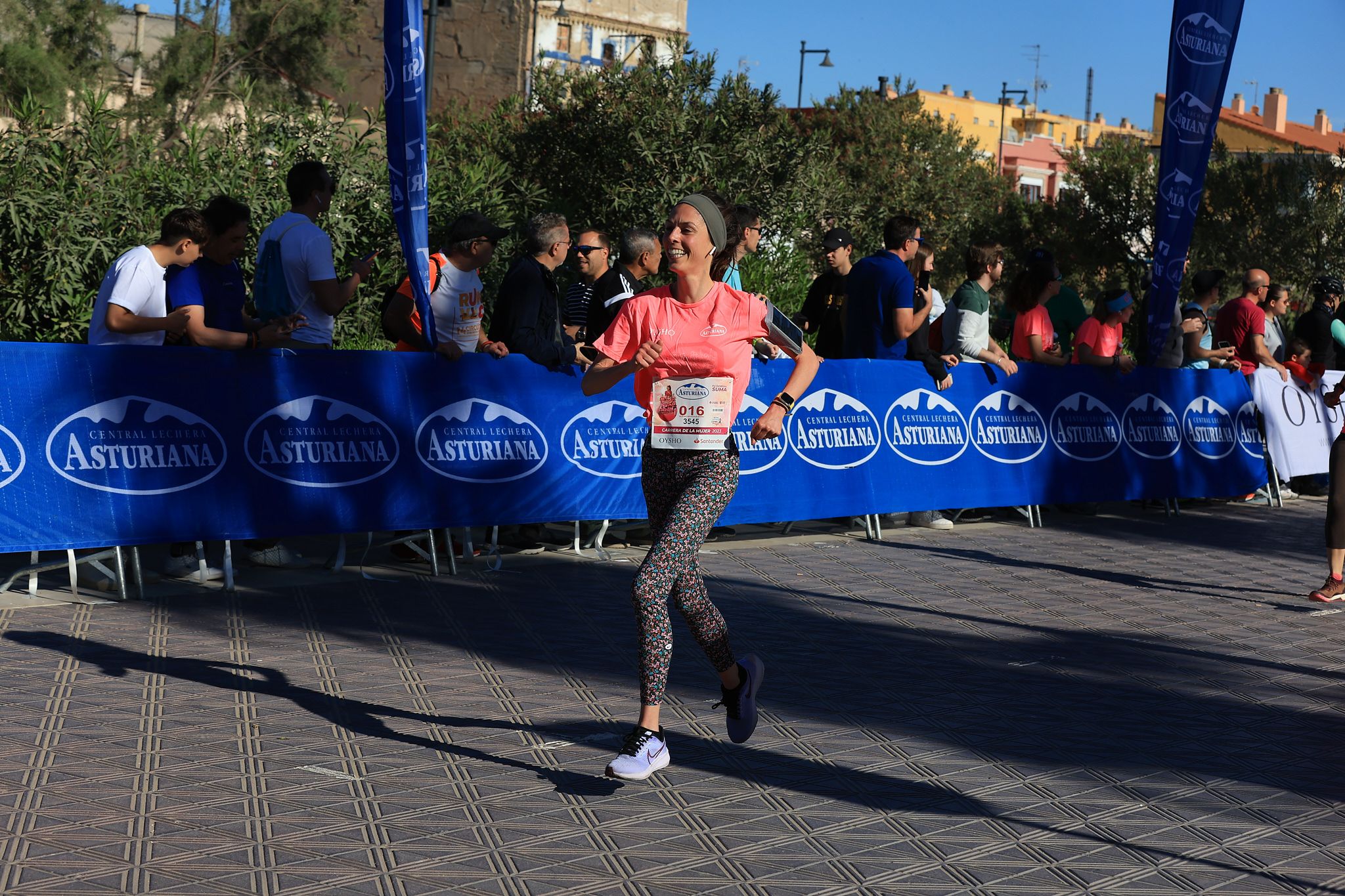 Las mejores fotos de la Carrera de la Mujer Central Lechera Asturiana de Valencia. 0659