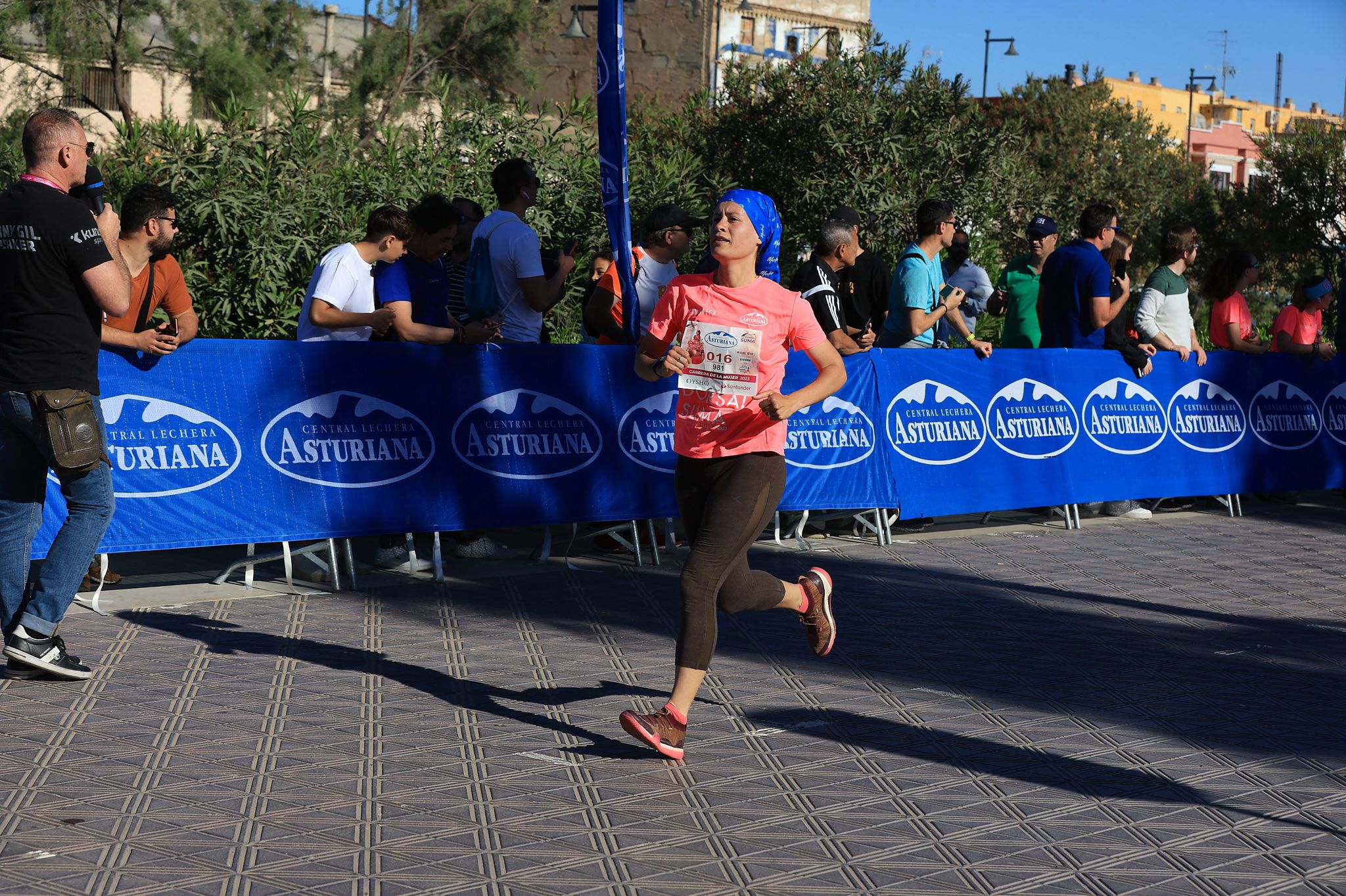 Las mejores fotos de la Carrera de la Mujer Central Lechera Asturiana de Valencia. 0660