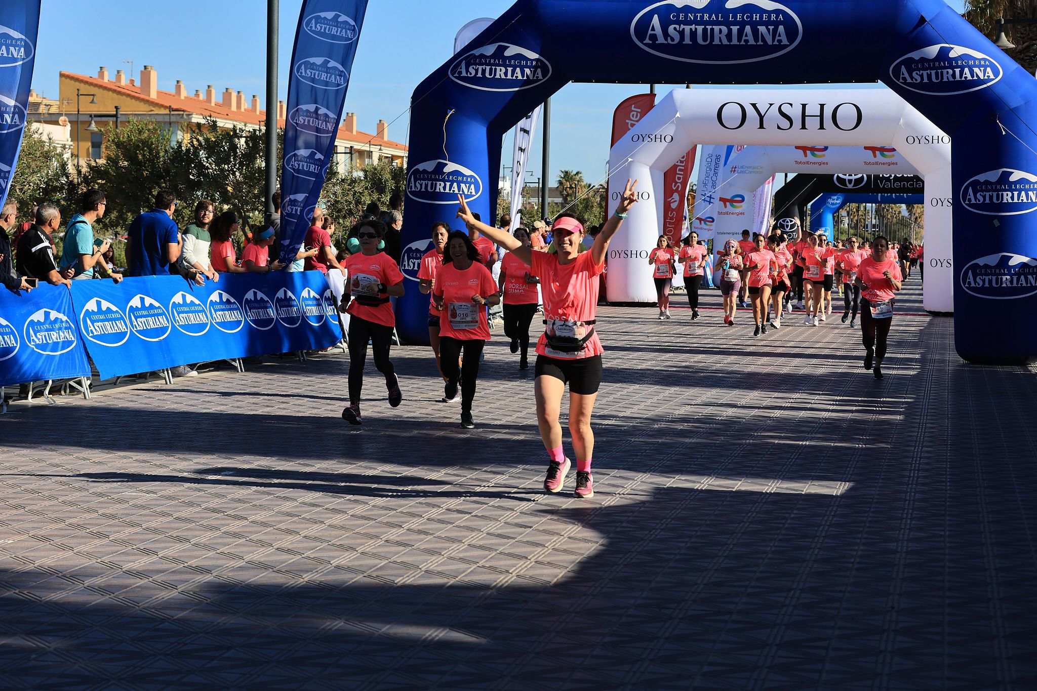 Las mejores fotos de la Carrera de la Mujer Central Lechera Asturiana de Valencia. 0664
