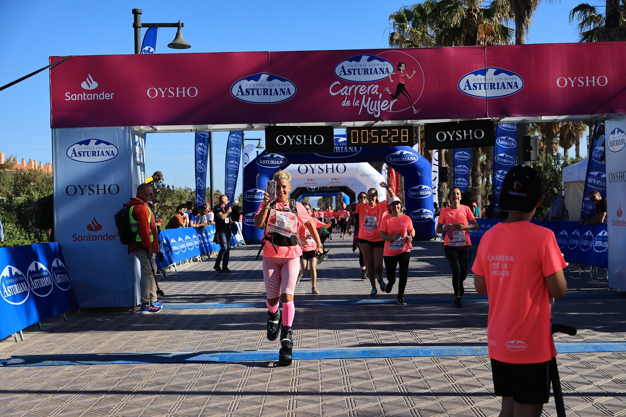 Las mejores fotos de la Carrera de la Mujer Central Lechera Asturiana de Valencia. 0871