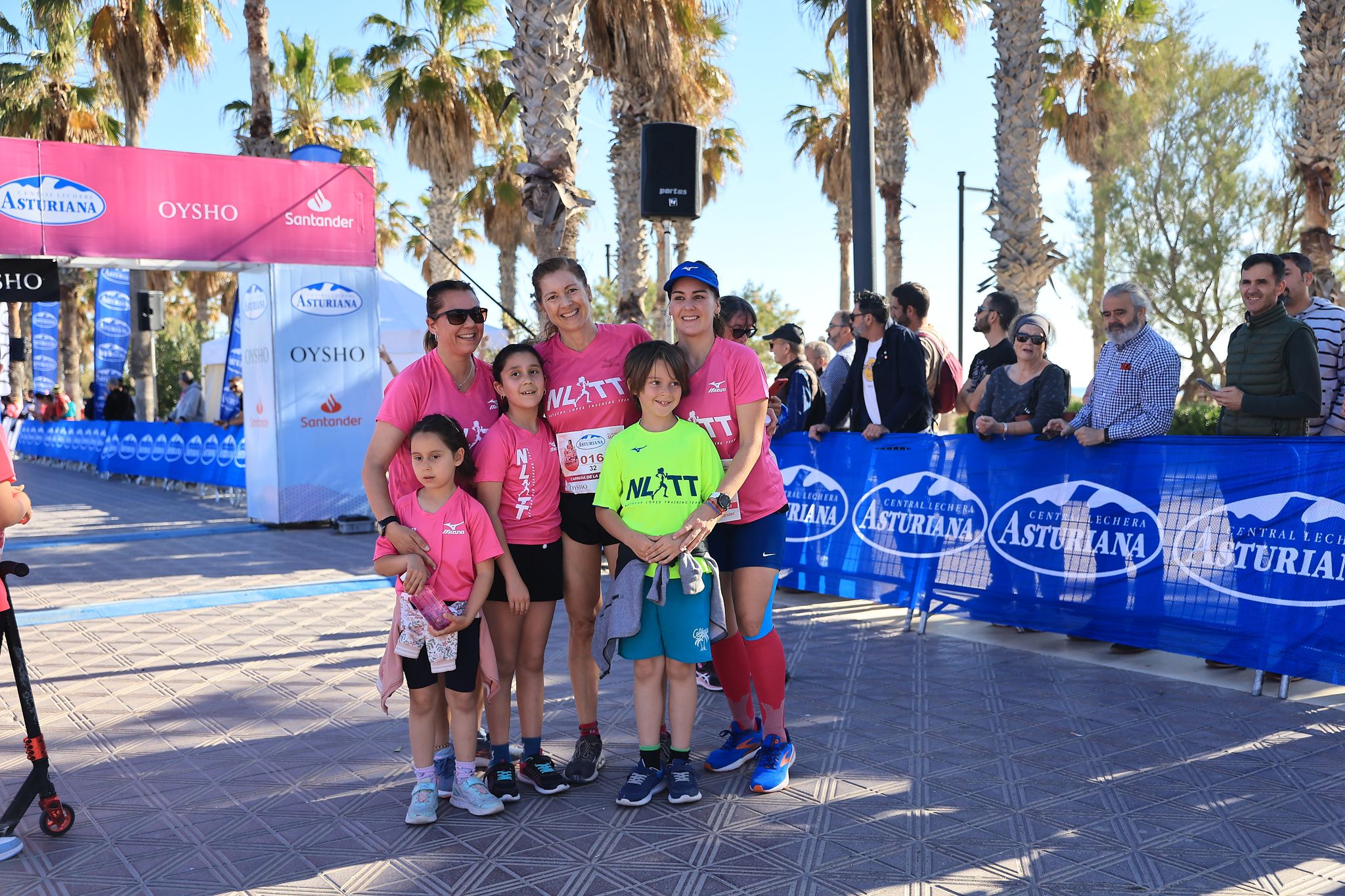 Las mejores fotos de la Carrera de la Mujer Central Lechera Asturiana de Valencia. 0872