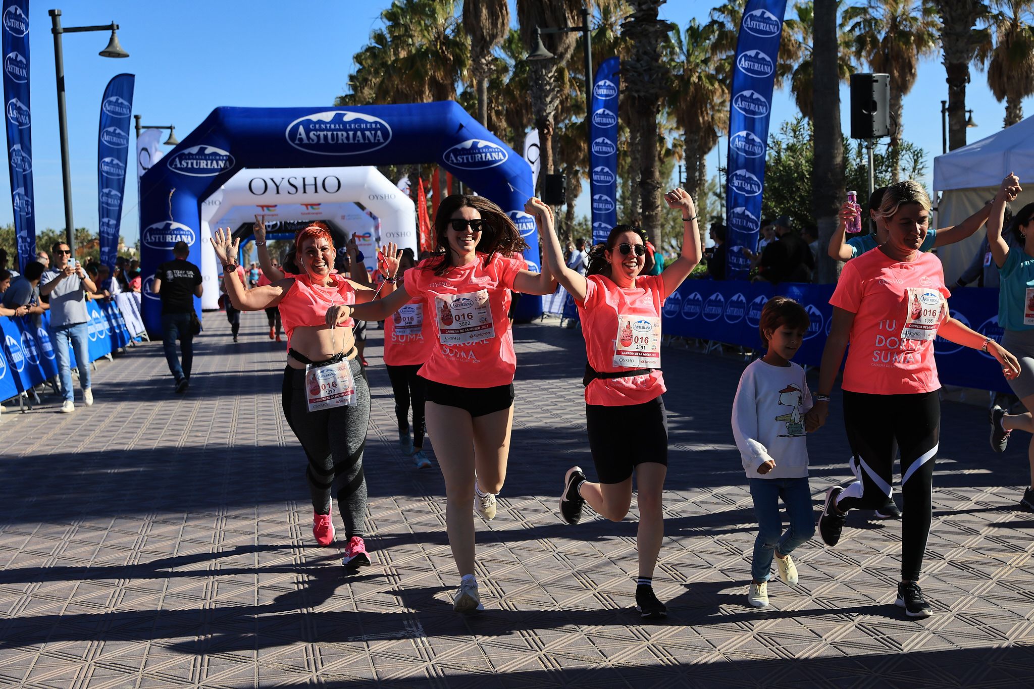 Las mejores fotos de la Carrera de la Mujer Central Lechera Asturiana de Valencia. 0876
