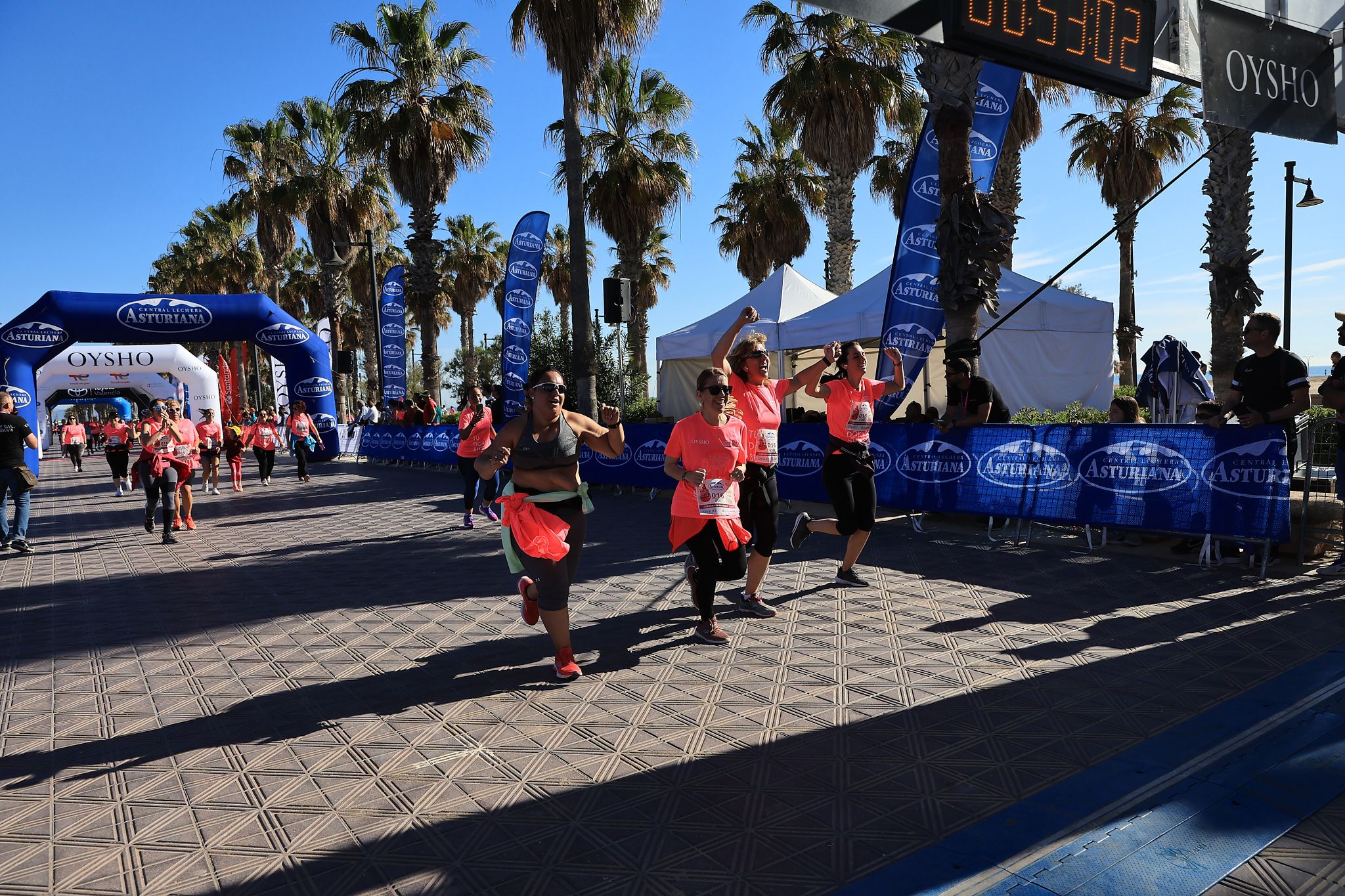 Las mejores fotos de la Carrera de la Mujer Central Lechera Asturiana de Valencia. 0877