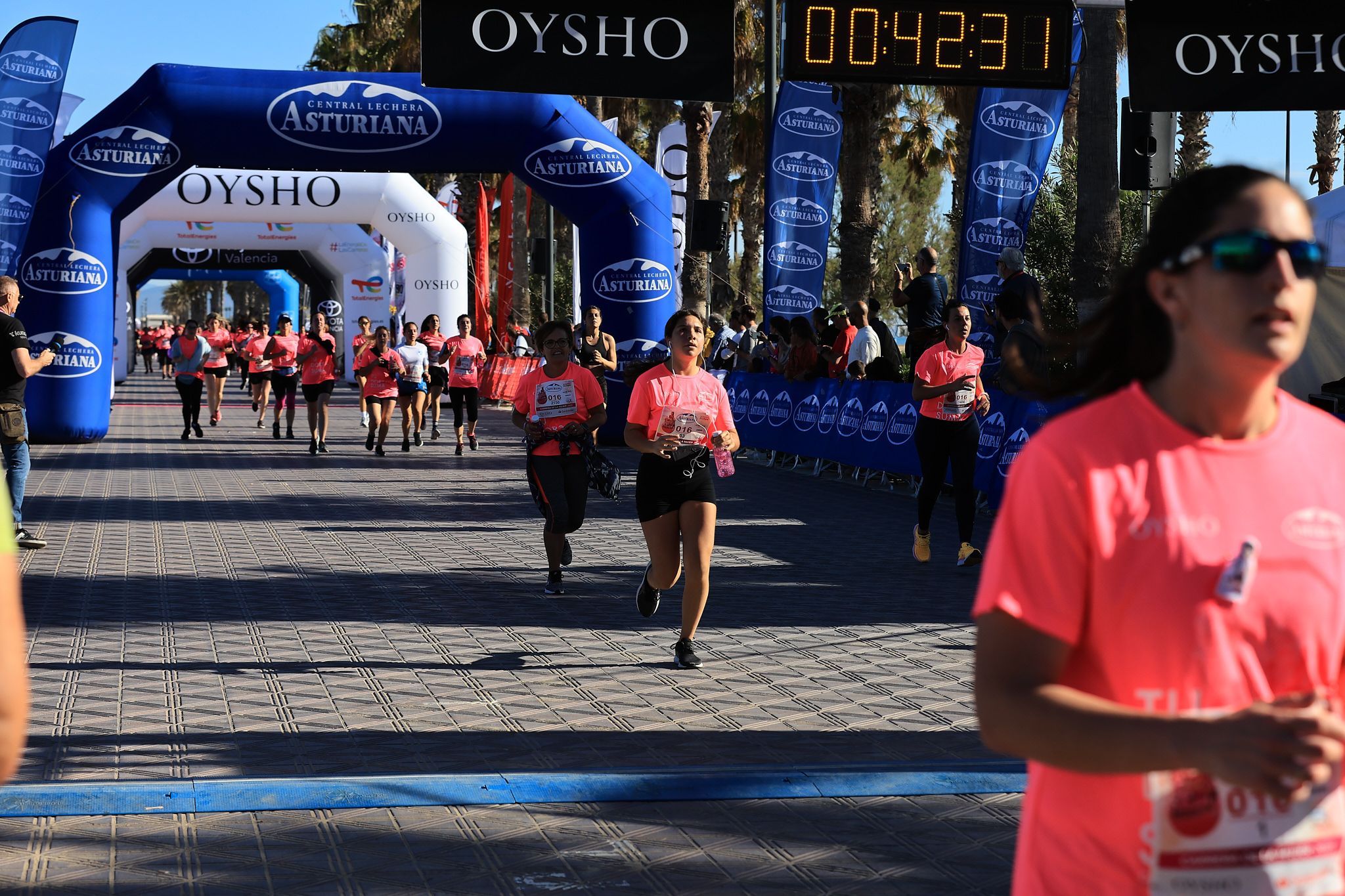 Las mejores fotos de la Carrera de la Mujer Central Lechera Asturiana de Valencia. 0672