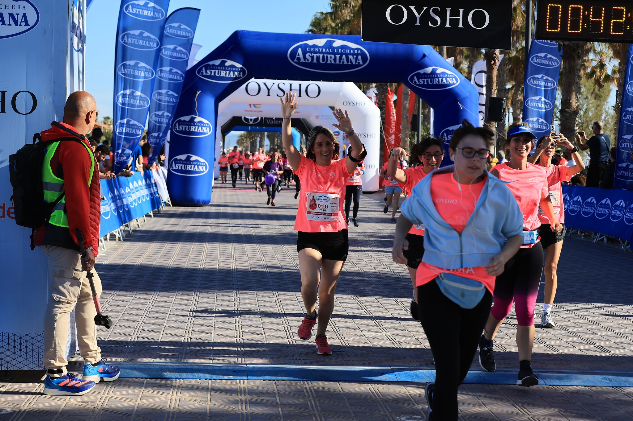 Las mejores fotos de la Carrera de la Mujer Central Lechera Asturiana de Valencia. 0677