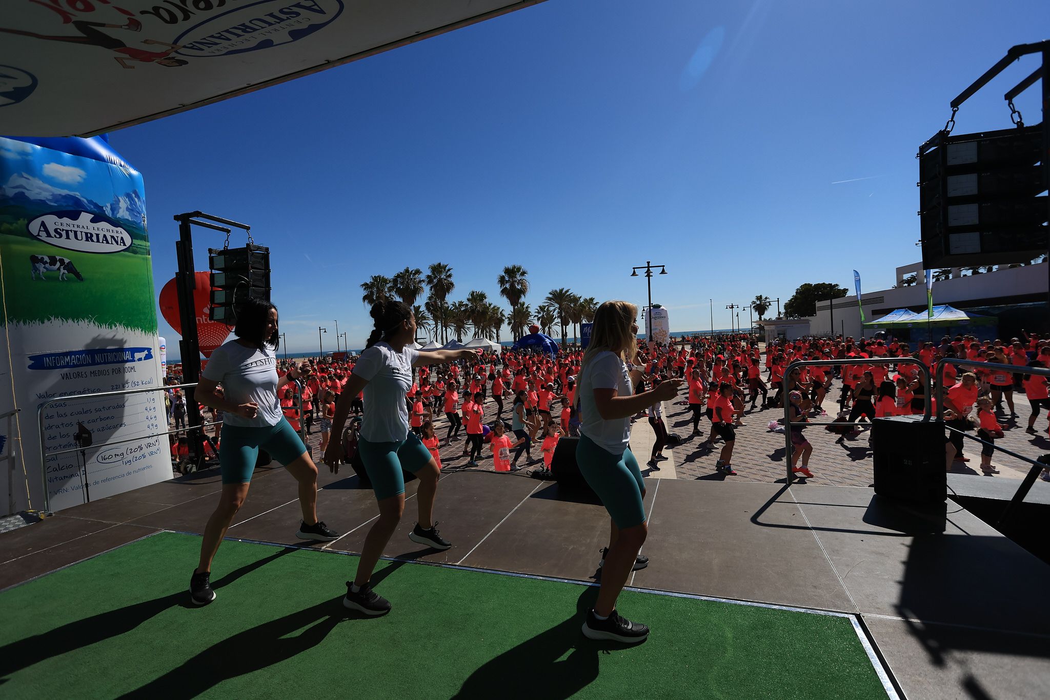 Las mejores fotos de la Carrera de la Mujer Central Lechera Asturiana de Valencia. 1200