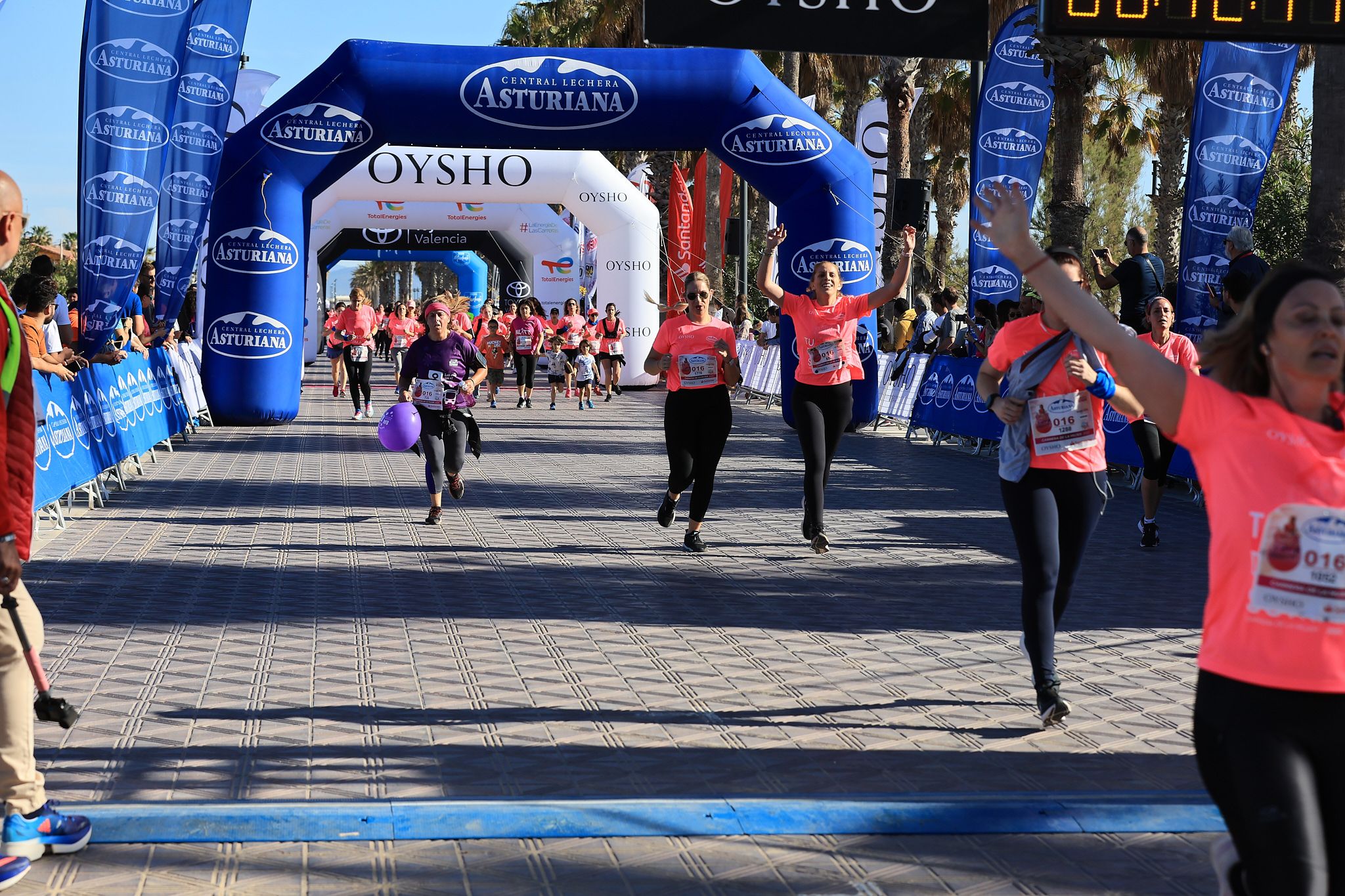 Las mejores fotos de la Carrera de la Mujer Central Lechera Asturiana de Valencia. 0679