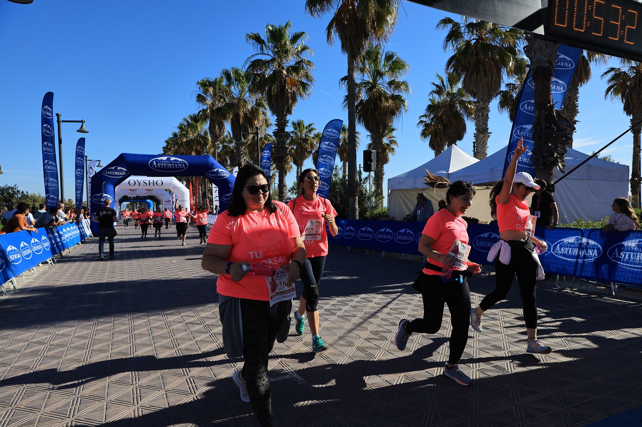 Las mejores fotos de la Carrera de la Mujer Central Lechera Asturiana de Valencia. 0884