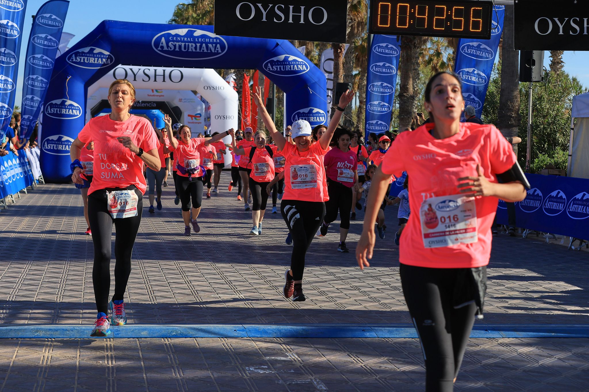 Las mejores fotos de la Carrera de la Mujer Central Lechera Asturiana de Valencia. 0680