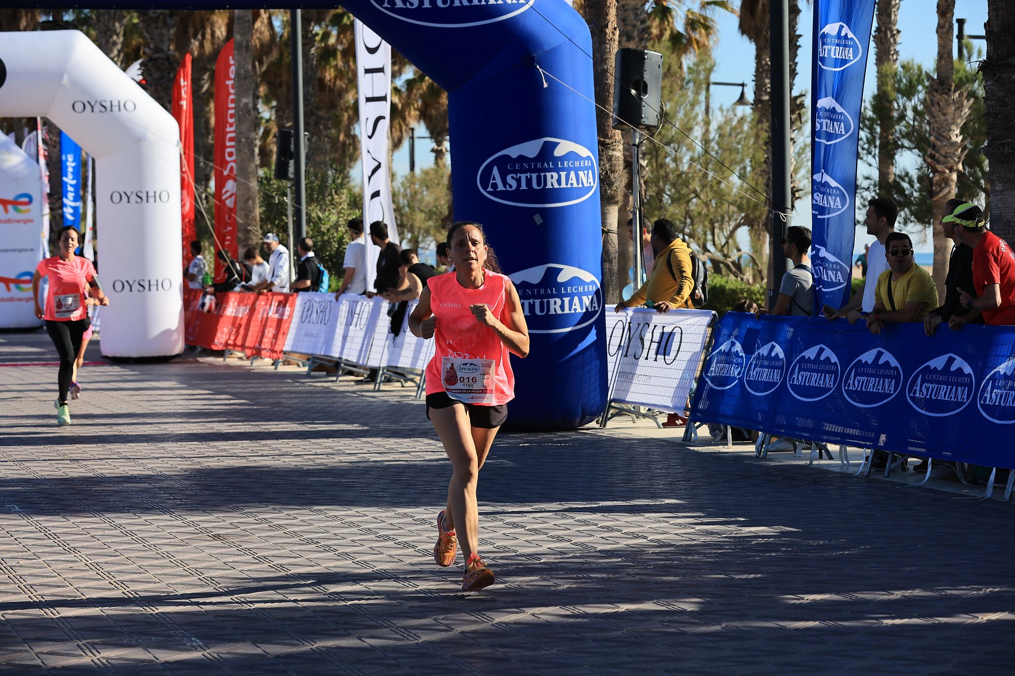 Las mejores fotos de la Carrera de la Mujer Central Lechera Asturiana de Valencia. 0377