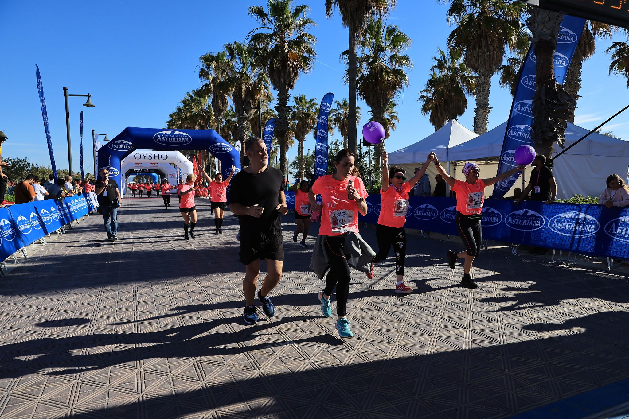 Las mejores fotos de la Carrera de la Mujer Central Lechera Asturiana de Valencia. 0887