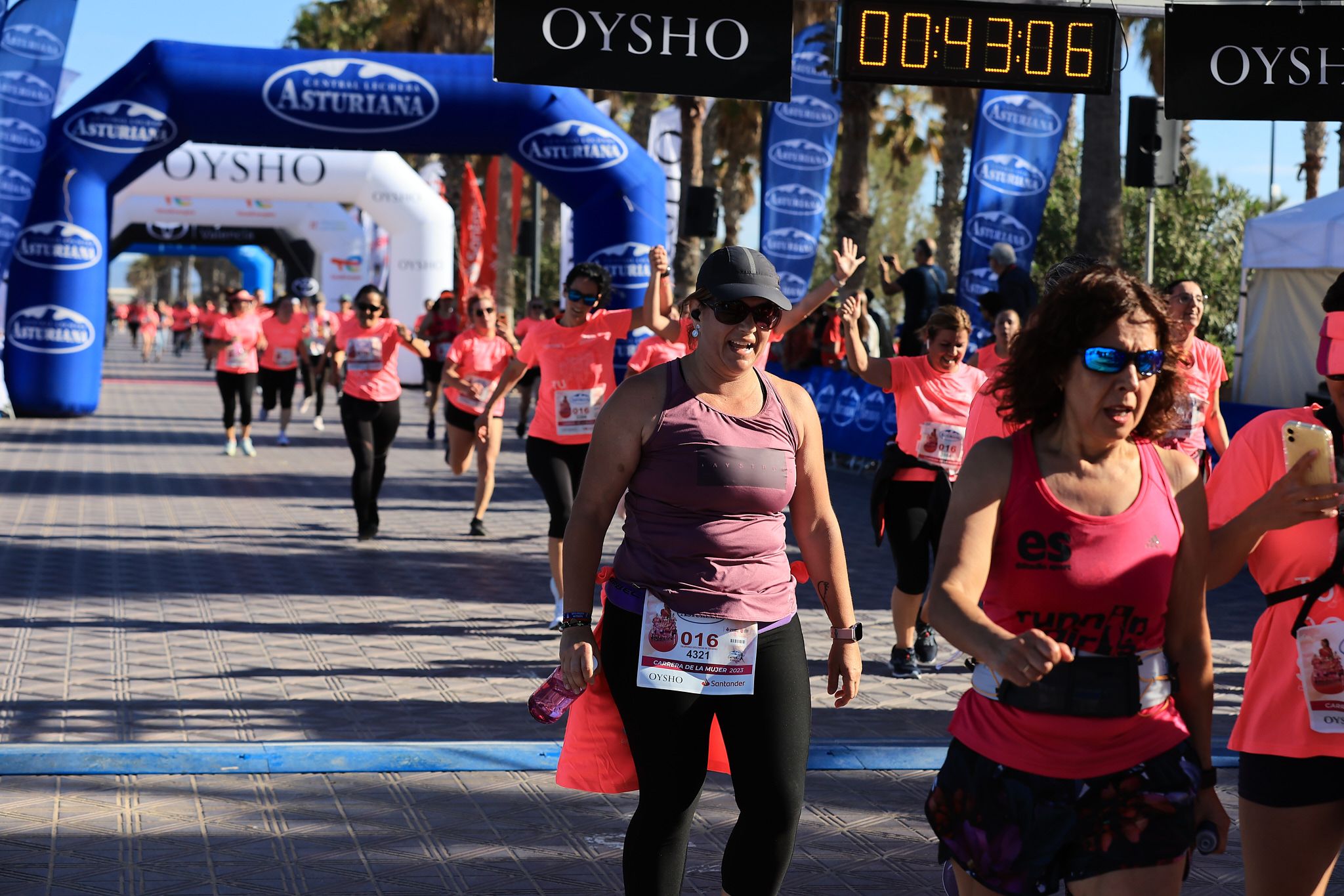 Las mejores fotos de la Carrera de la Mujer Central Lechera Asturiana de Valencia. 0685
