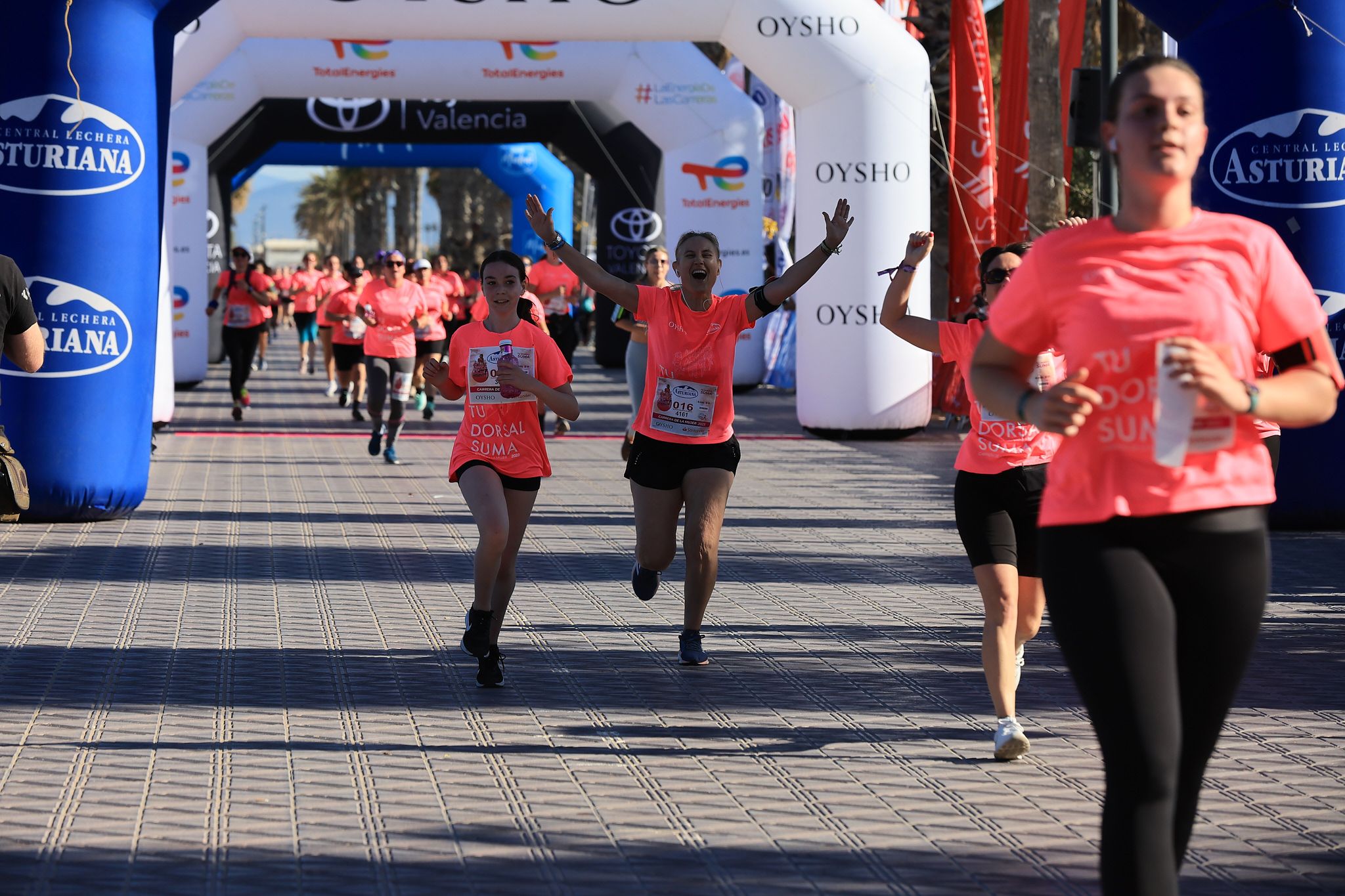 Las mejores fotos de la Carrera de la Mujer Central Lechera Asturiana de Valencia. 0690