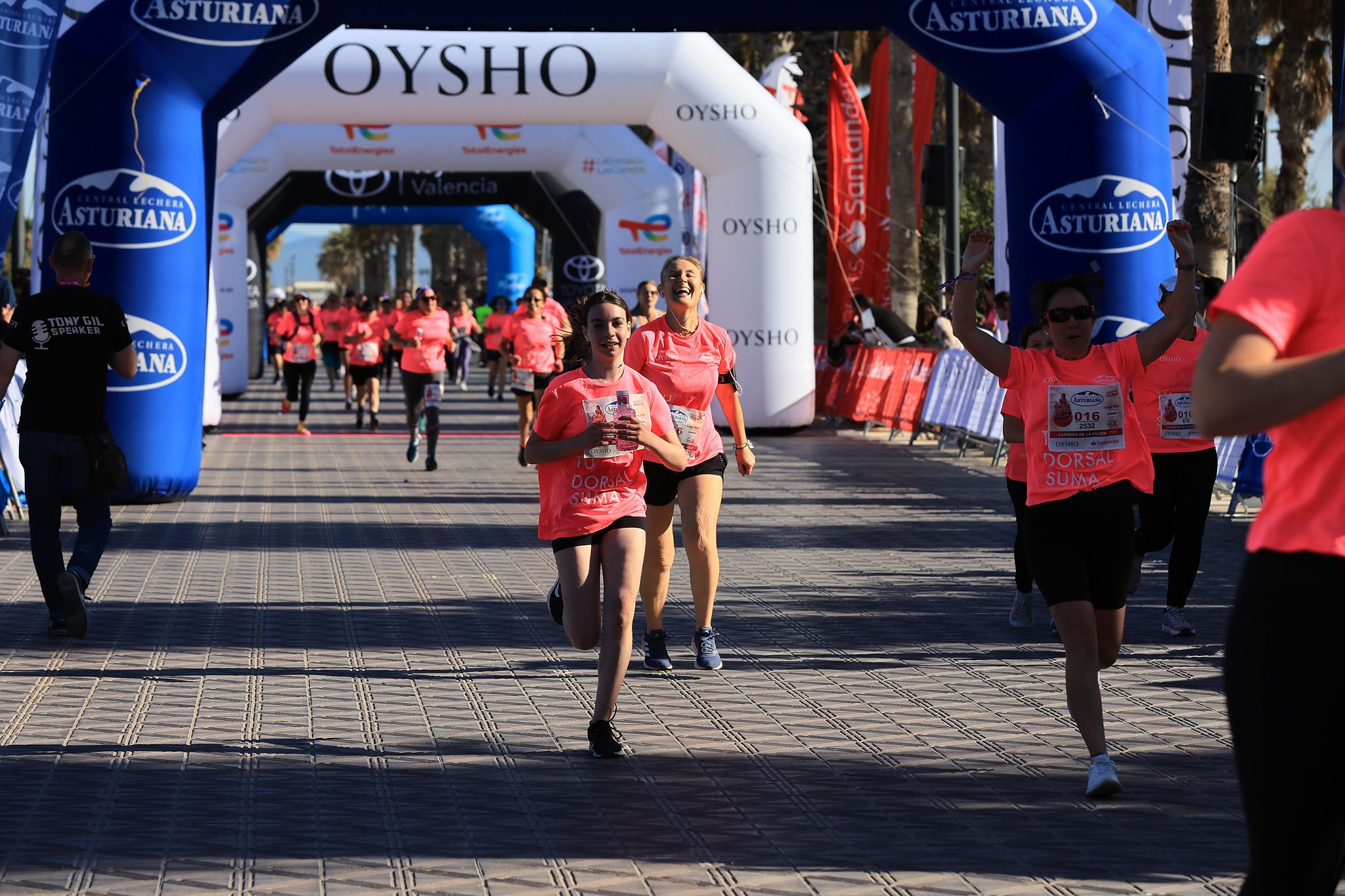 Las mejores fotos de la Carrera de la Mujer Central Lechera Asturiana de Valencia. 0691