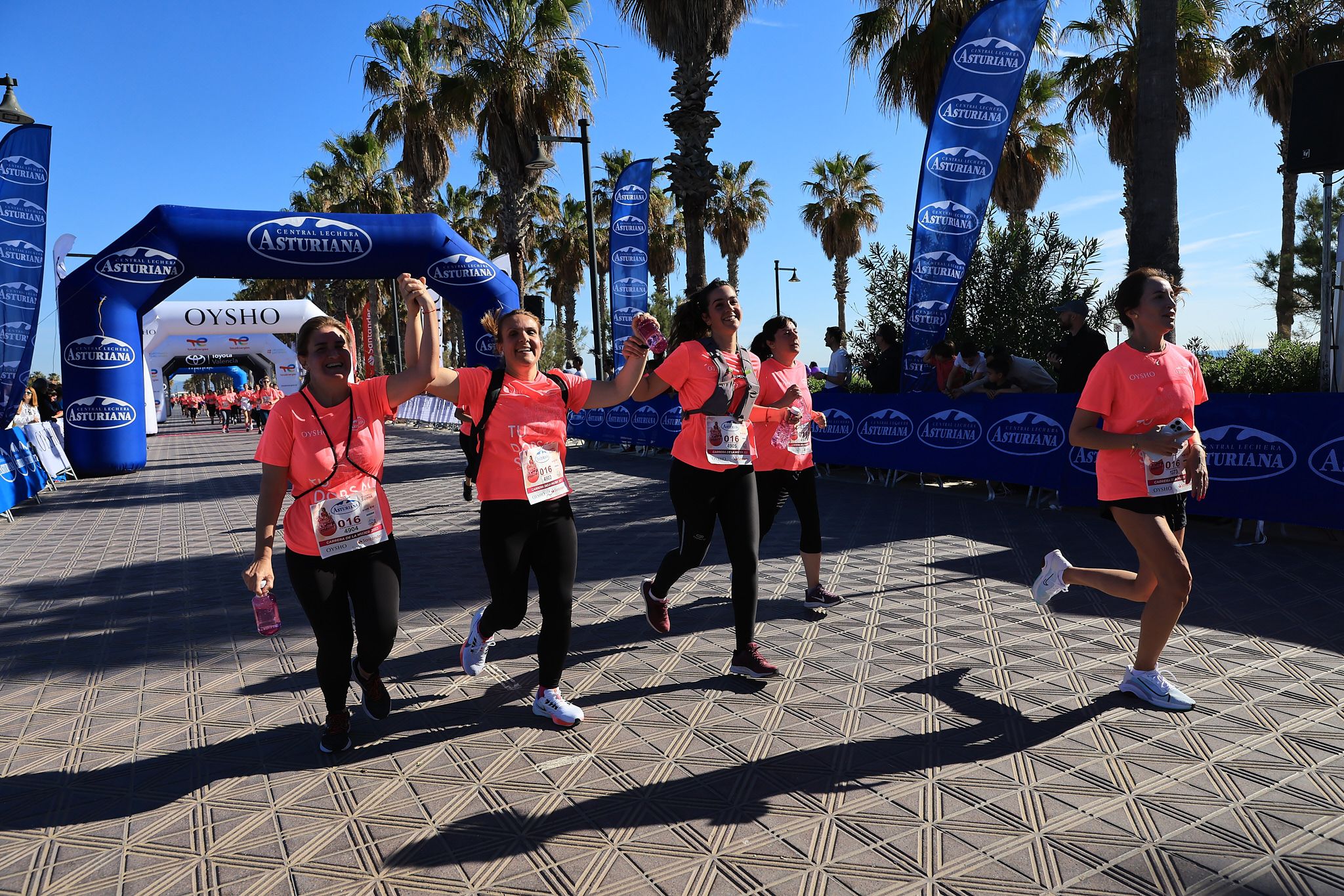 Las mejores fotos de la Carrera de la Mujer Central Lechera Asturiana de Valencia. 0897