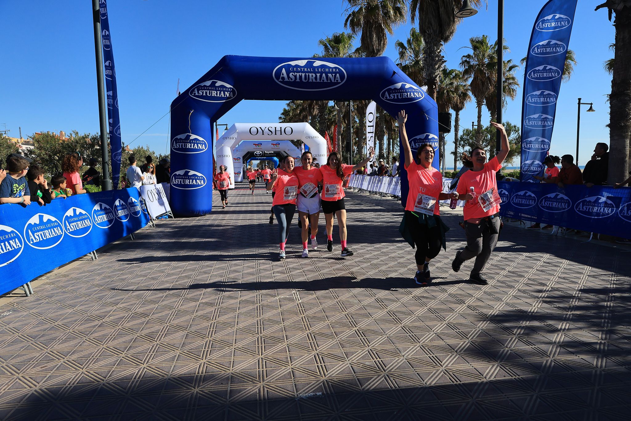 Las mejores fotos de la Carrera de la Mujer Central Lechera Asturiana de Valencia. 0899