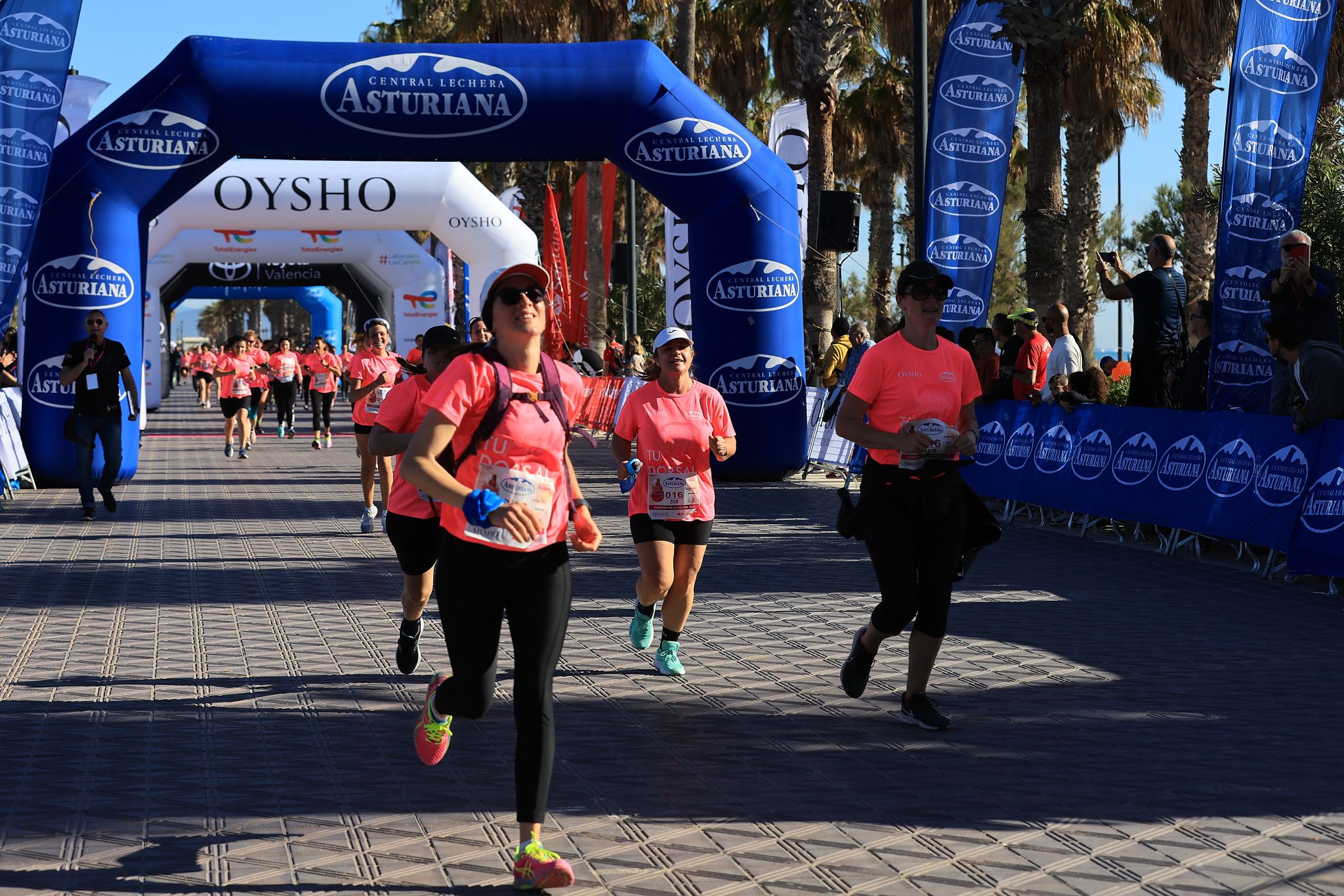 Las mejores fotos de la Carrera de la Mujer Central Lechera Asturiana de Valencia. 0696