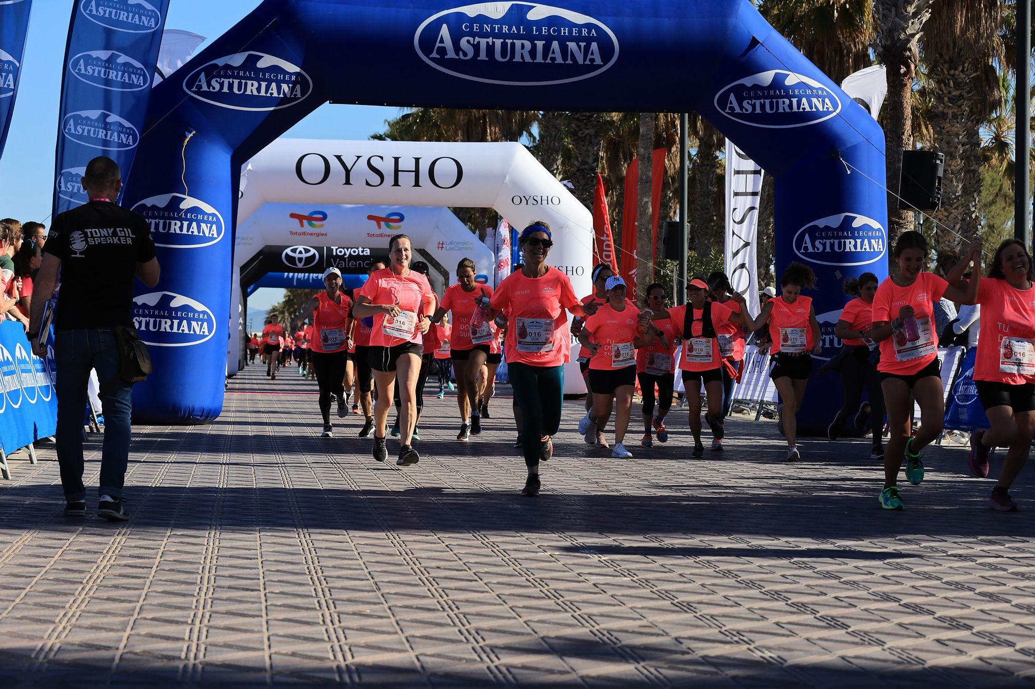 Las mejores fotos de la Carrera de la Mujer Central Lechera Asturiana de Valencia. 0710