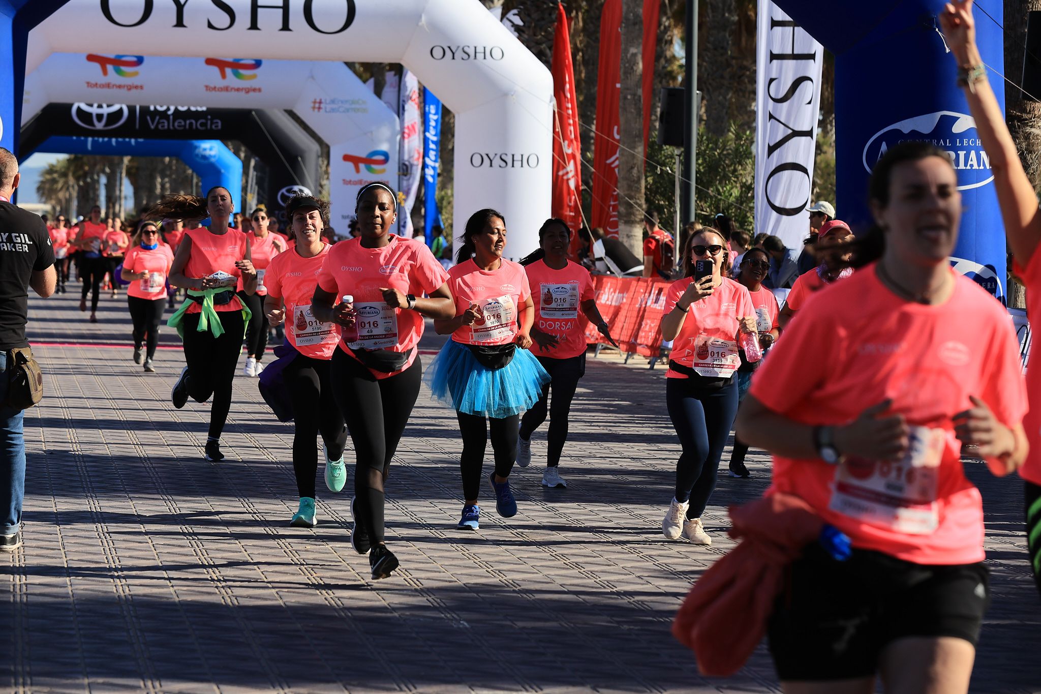 Las mejores fotos de la Carrera de la Mujer Central Lechera Asturiana de Valencia. 0717