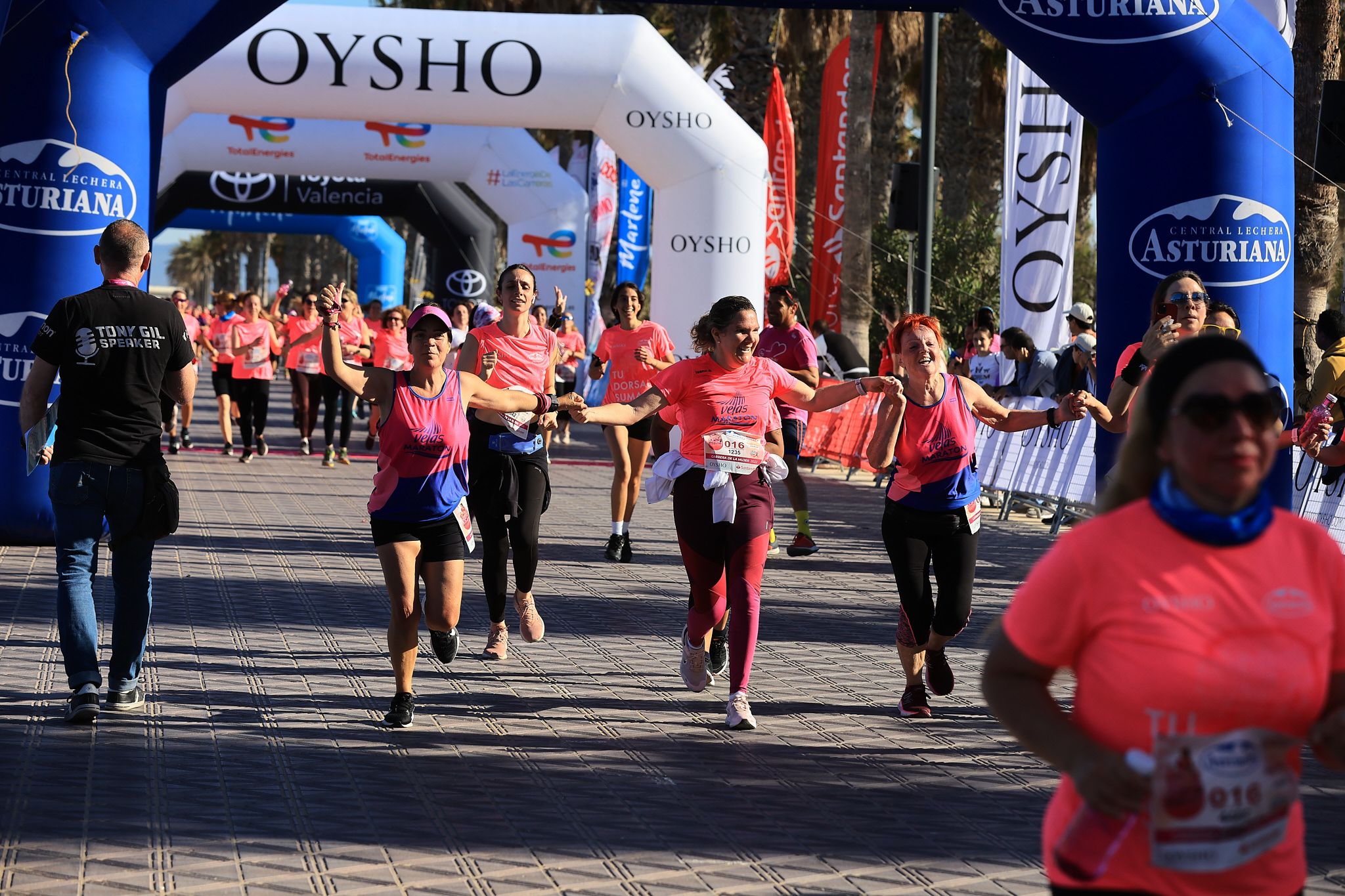 Las mejores fotos de la Carrera de la Mujer Central Lechera Asturiana de Valencia. 0721