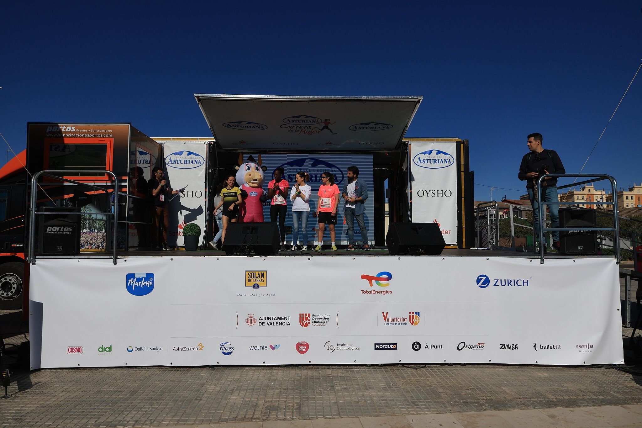 Las mejores fotos de la Carrera de la Mujer Central Lechera Asturiana de Valencia. 0925