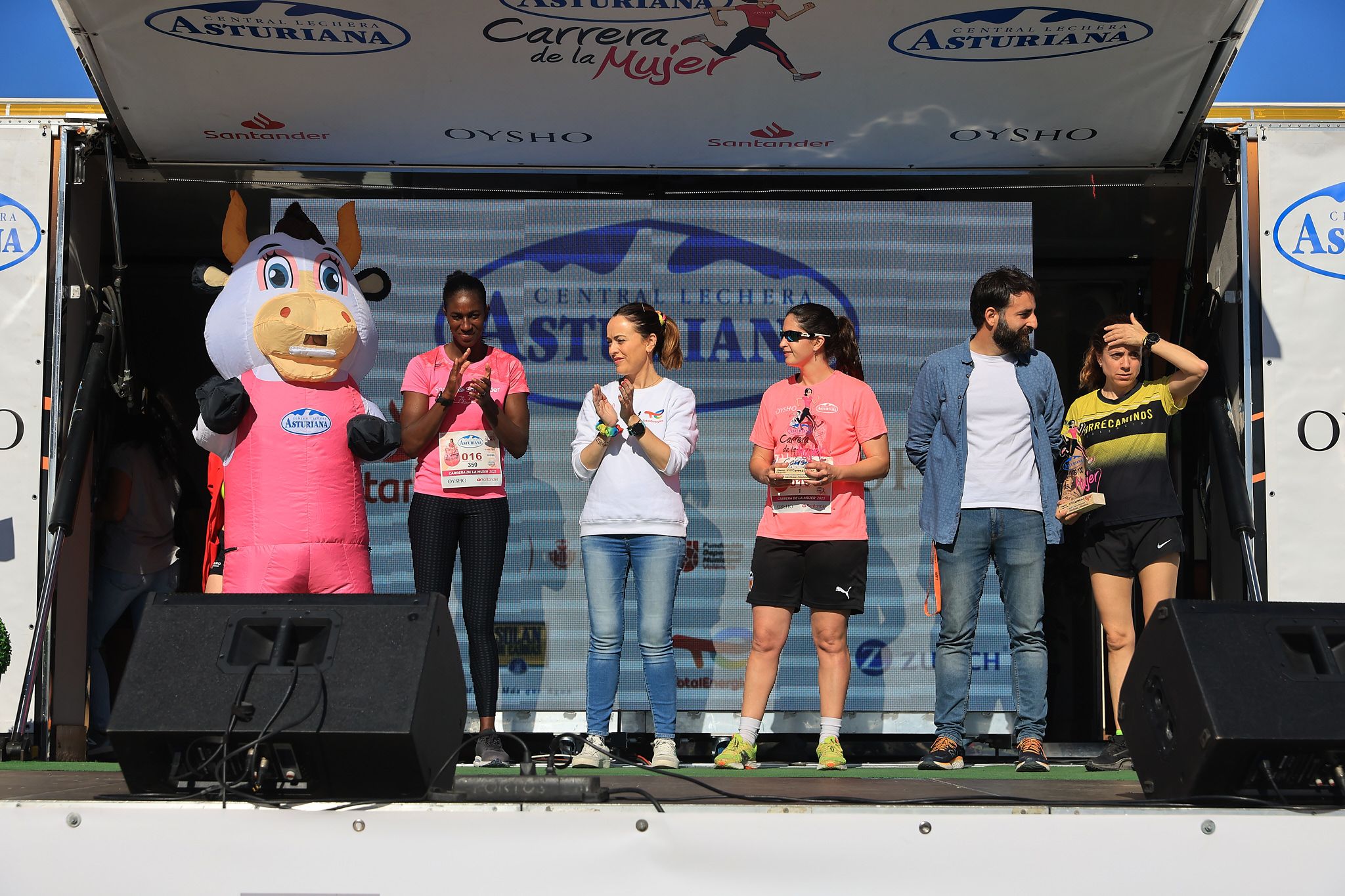Las mejores fotos de la Carrera de la Mujer Central Lechera Asturiana de Valencia. 0929