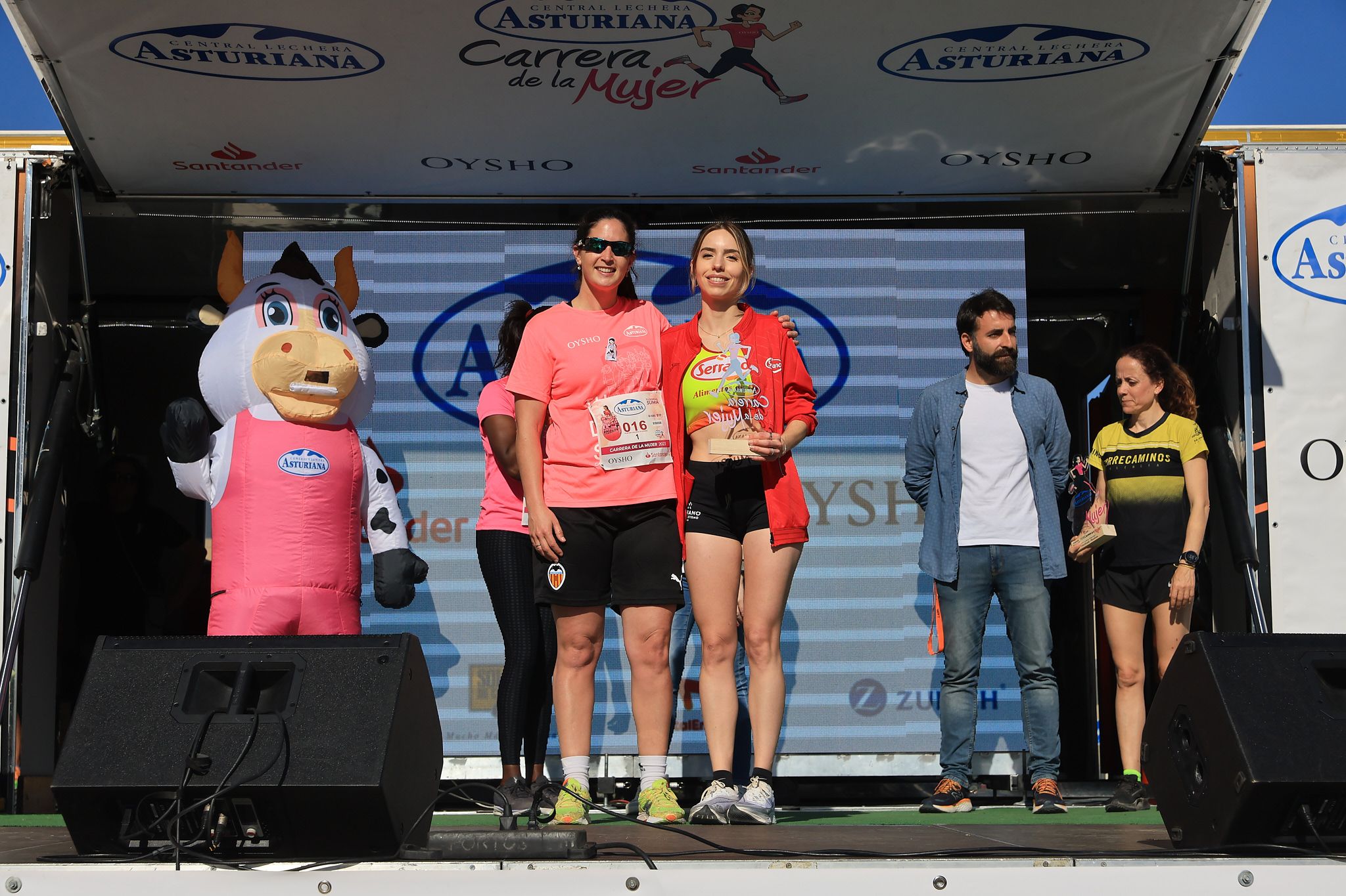 Las mejores fotos de la Carrera de la Mujer Central Lechera Asturiana de Valencia. 0931