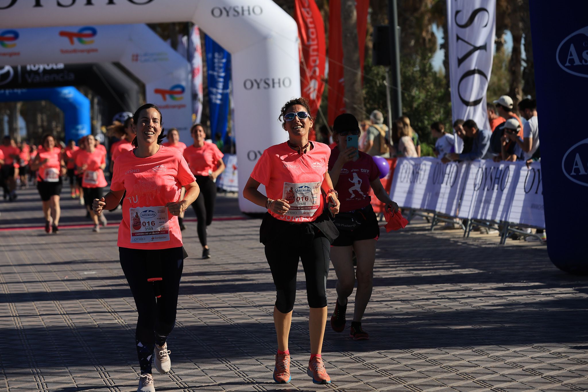 Las mejores fotos de la Carrera de la Mujer Central Lechera Asturiana de Valencia. 0737