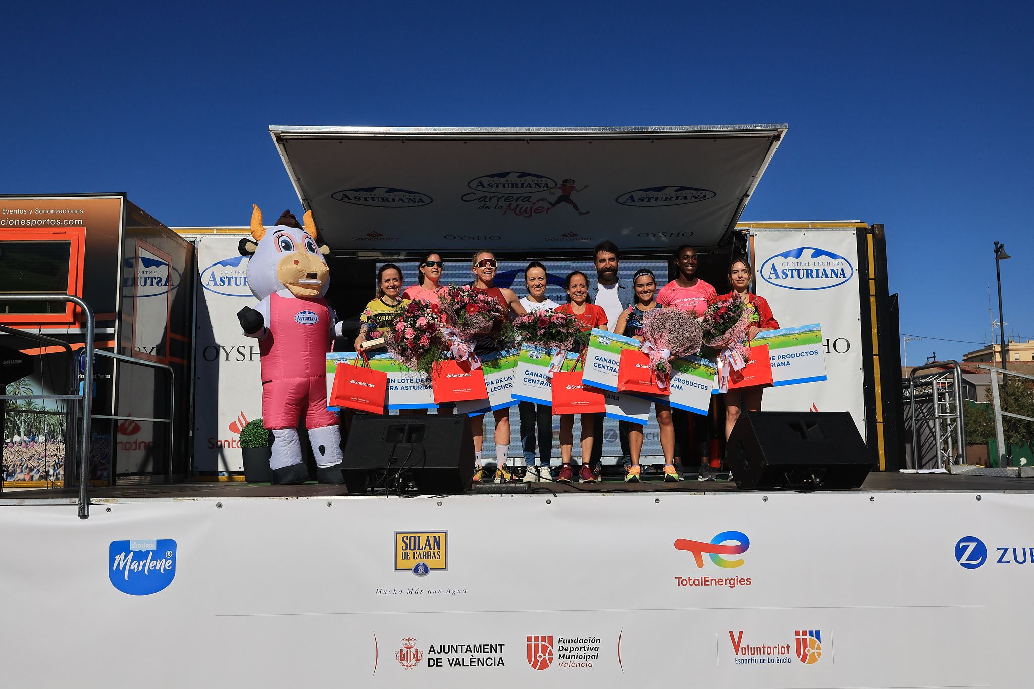 Las mejores fotos de la Carrera de la Mujer Central Lechera Asturiana de Valencia. 0943